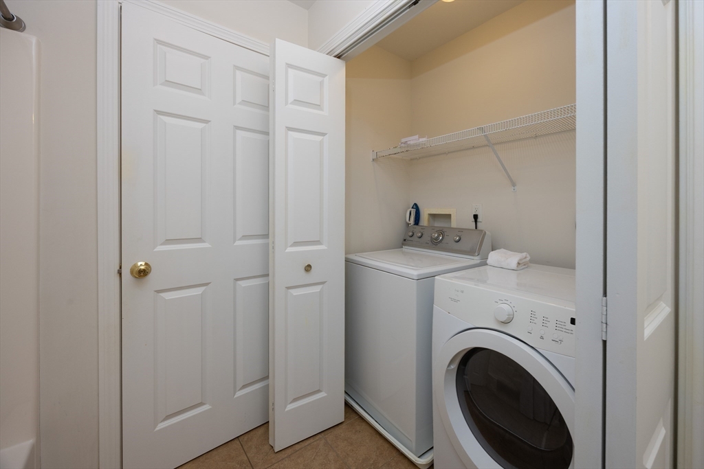 Billerica, Massachusetts, 01862, United States, 3 Bedrooms Bedrooms, ,3 BathroomsBathrooms,Residential,For Sale,1974390