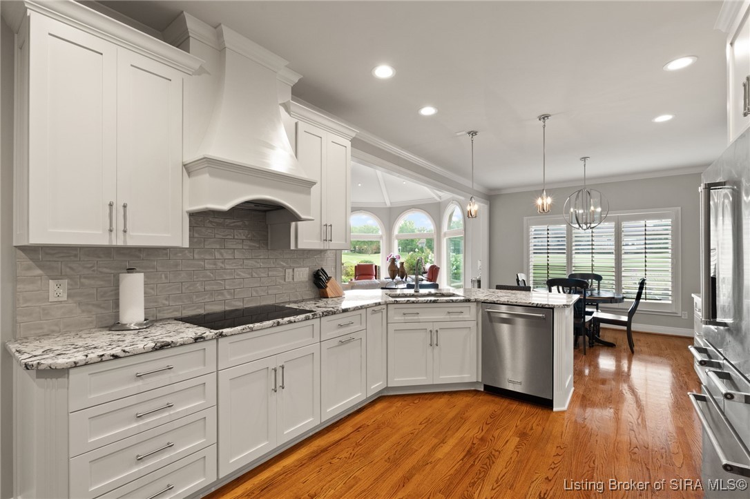 Sellersburg, Indiana, 47172, United States, 4 Bedrooms Bedrooms, ,4 BathroomsBathrooms,Residential,For Sale,1932850