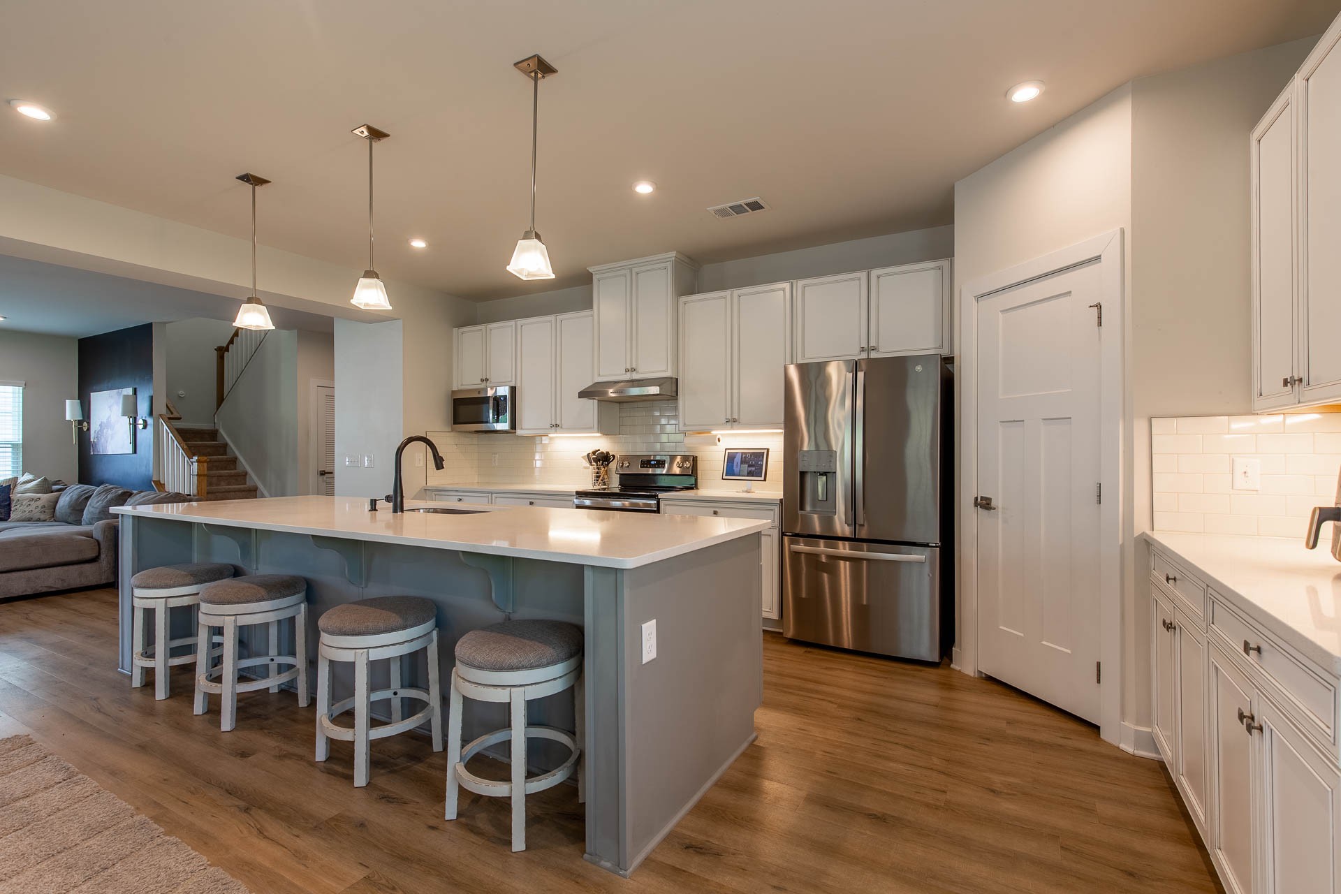 Smyrna, Tennessee, 37167, United States, 5 Bedrooms Bedrooms, ,4 BathroomsBathrooms,Residential,For Sale,1848670