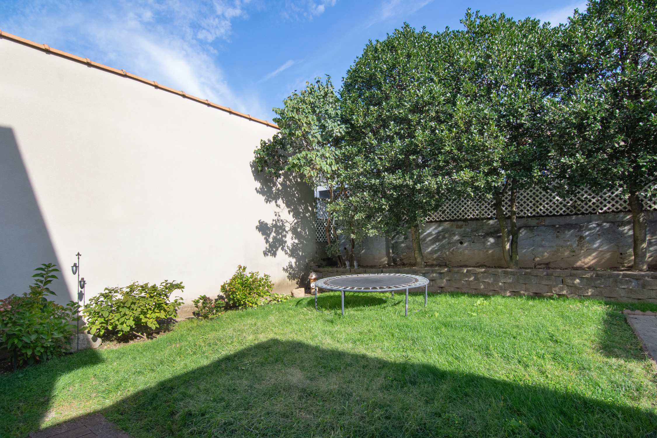  319 N Macquesten Parkway - 物件實景