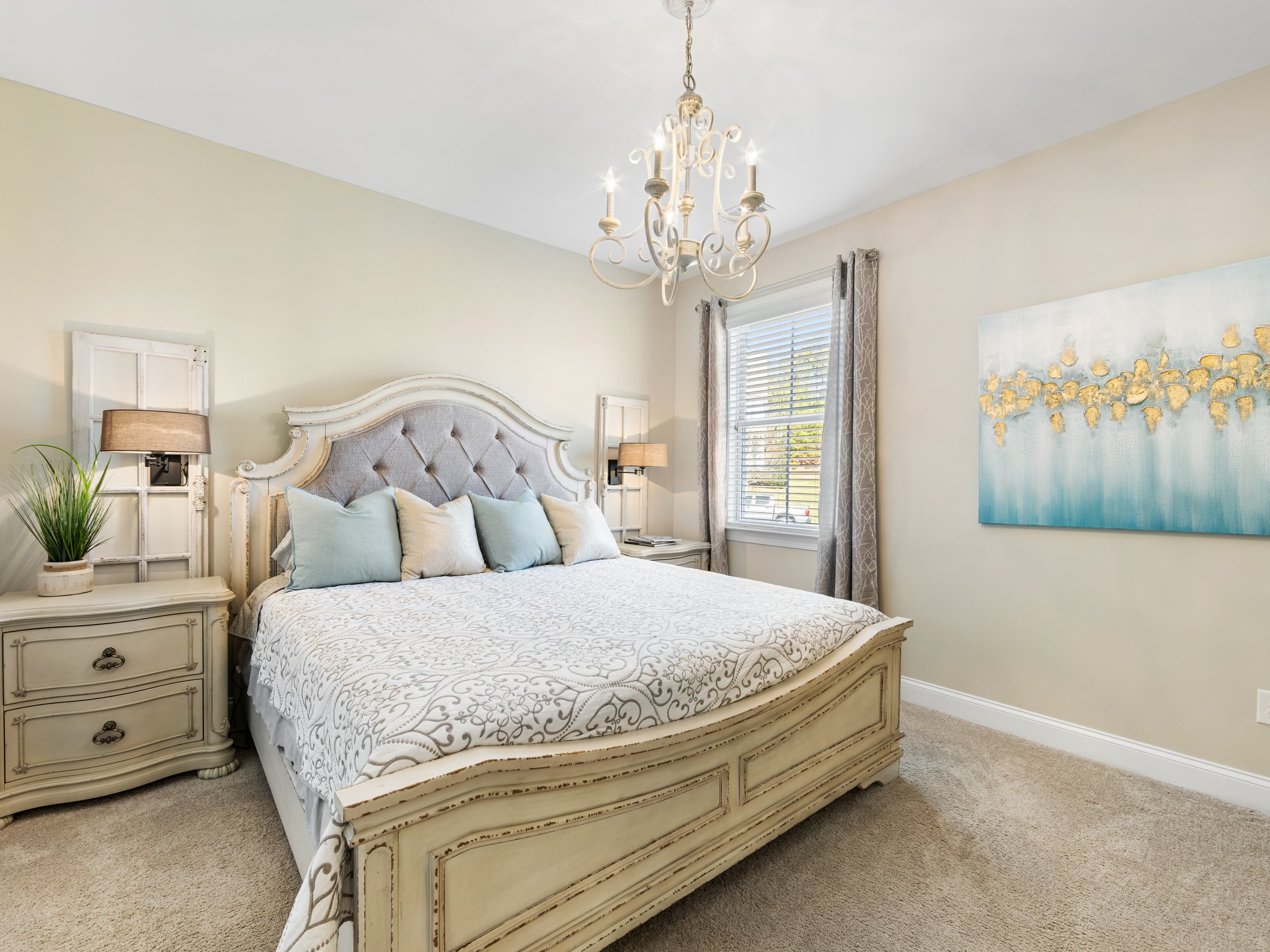 Mount Holly, North Carolina, 28120, United States, 4 Bedrooms Bedrooms, ,4 BathroomsBathrooms,Residential,For Sale,1927922