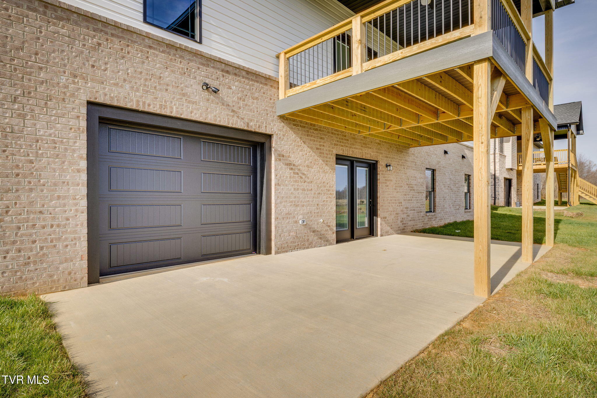 Jonesborough, Tennessee, 37659, United States, 4 Bedrooms Bedrooms, ,3 BathroomsBathrooms,Residential,For Sale,1974561