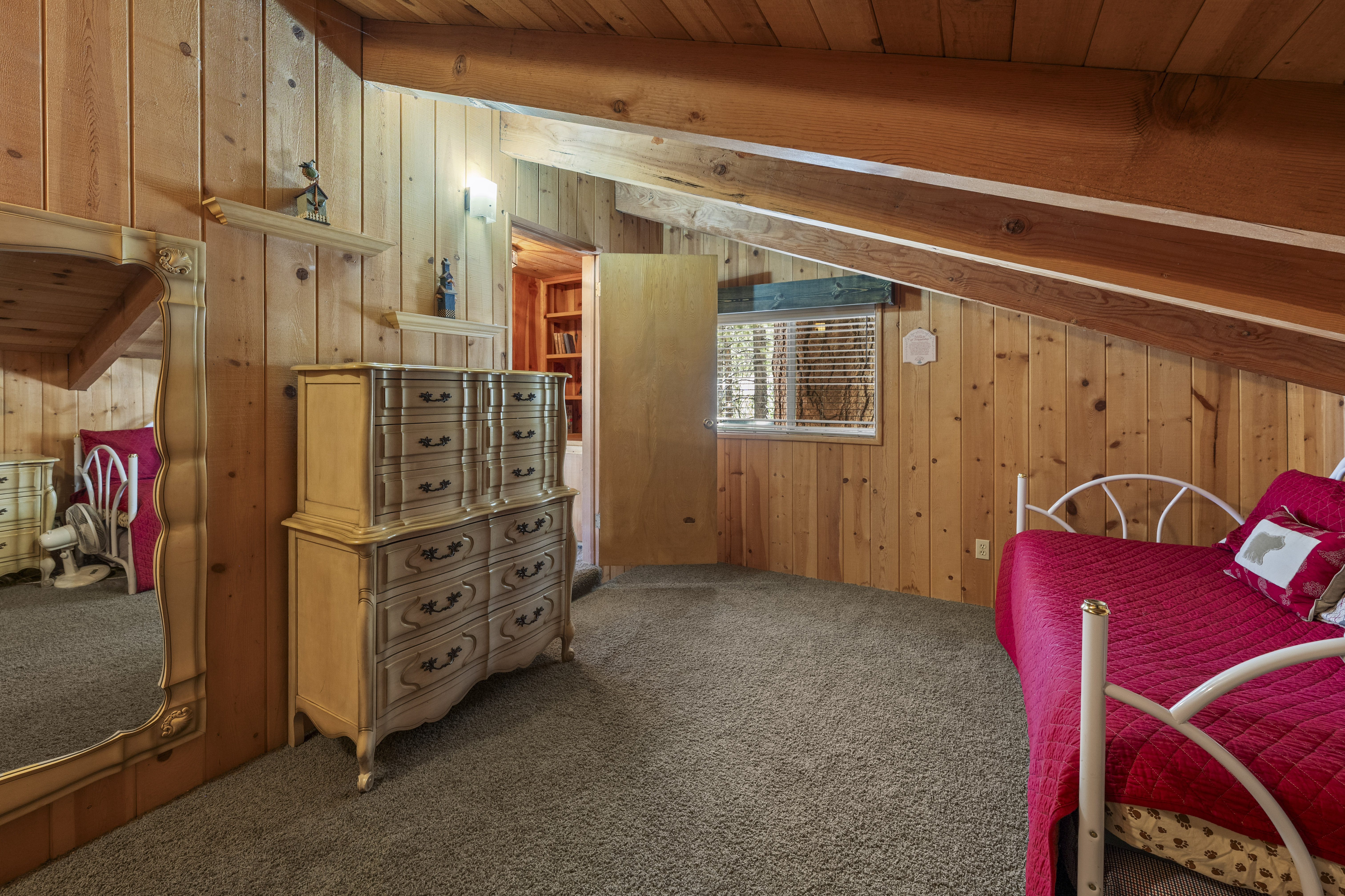  39625 Flicker Road, Fawnskin, CA 92333 - 物件實景