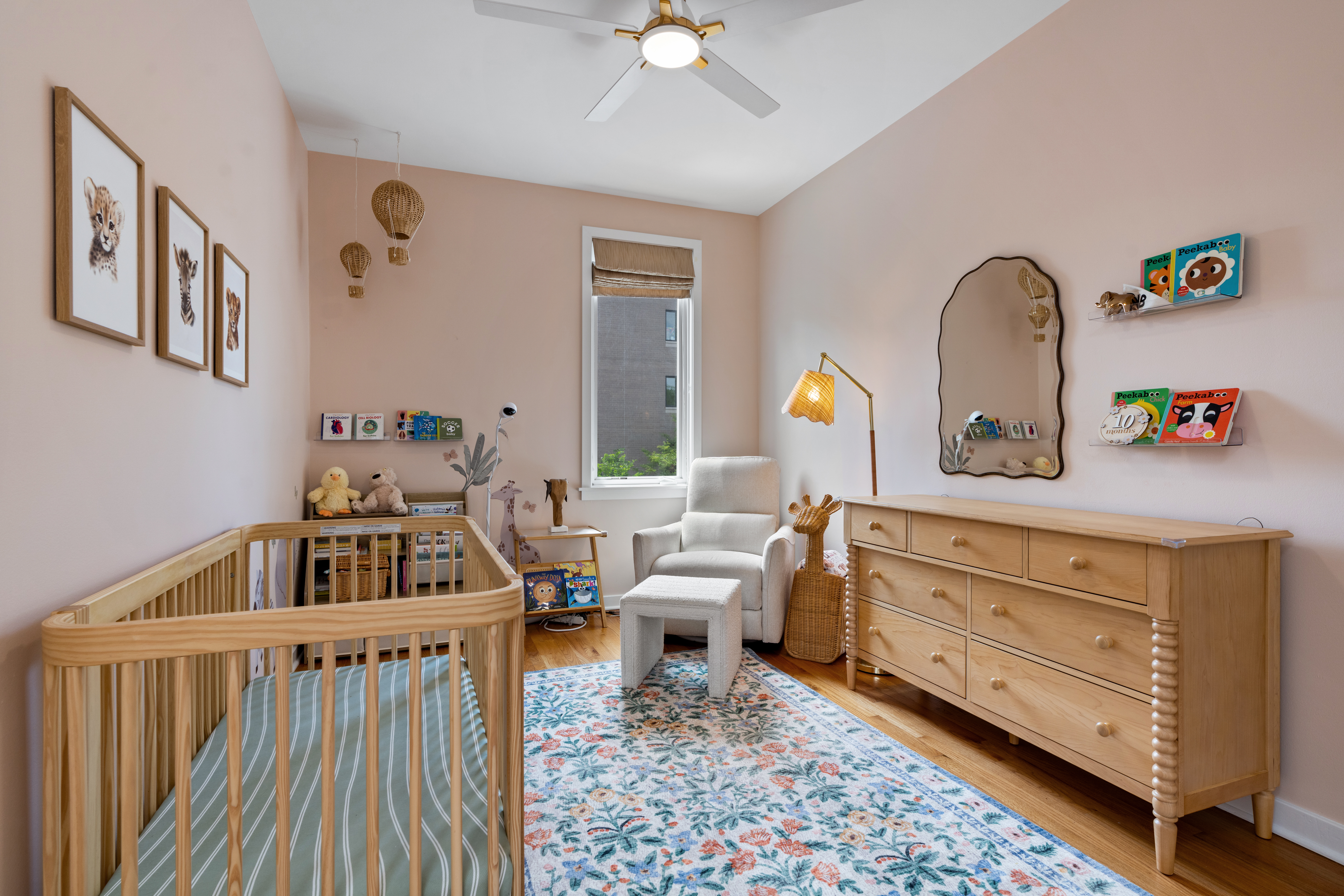  Exquisitely Renovated Lincoln Park Townhome - 物件實景