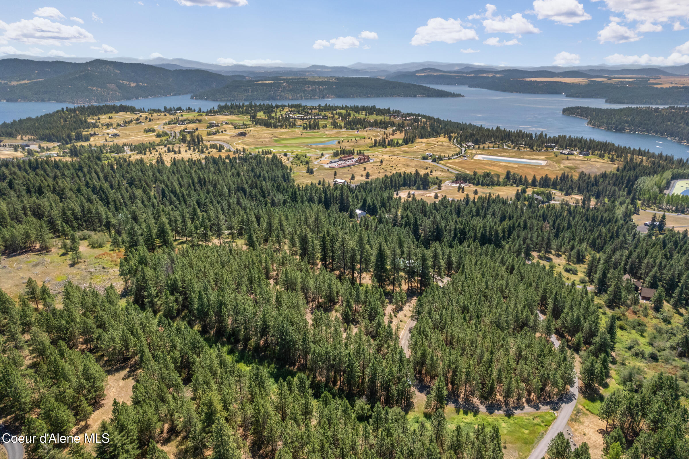 Coeur d'Alene, Idaho, 83814, United States, 4 Bedrooms Bedrooms, ,3 BathroomsBathrooms,Residential,For Sale,1981796