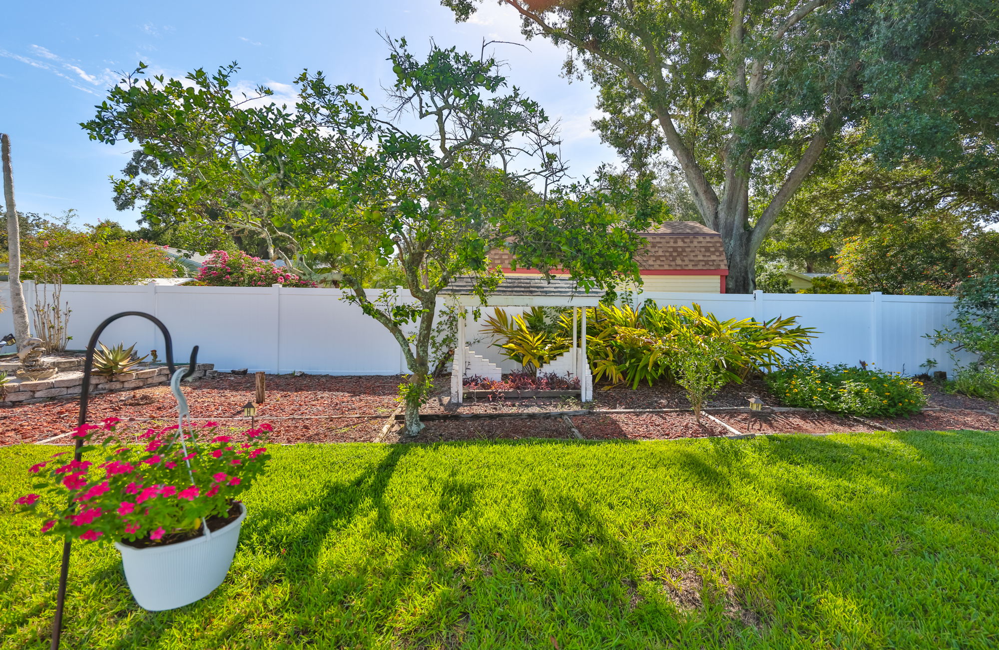 Tampa, Florida, 33613, United States, 3 Bedrooms Bedrooms, ,2 BathroomsBathrooms,Residential,For Sale,1981036