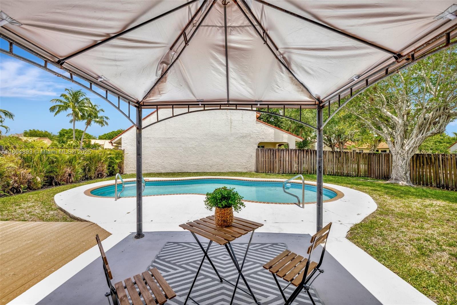 Cooper City, Florida, 33026, United States, 3 Bedrooms Bedrooms, ,2 BathroomsBathrooms,Residential,For Sale,1827965