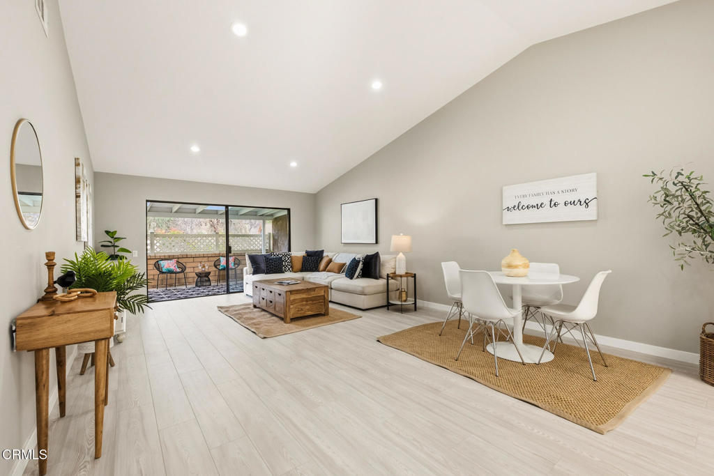Camarillo, California, 93012, United States, 2 Bedrooms Bedrooms, ,2 BathroomsBathrooms,Residential,For Sale,2013759