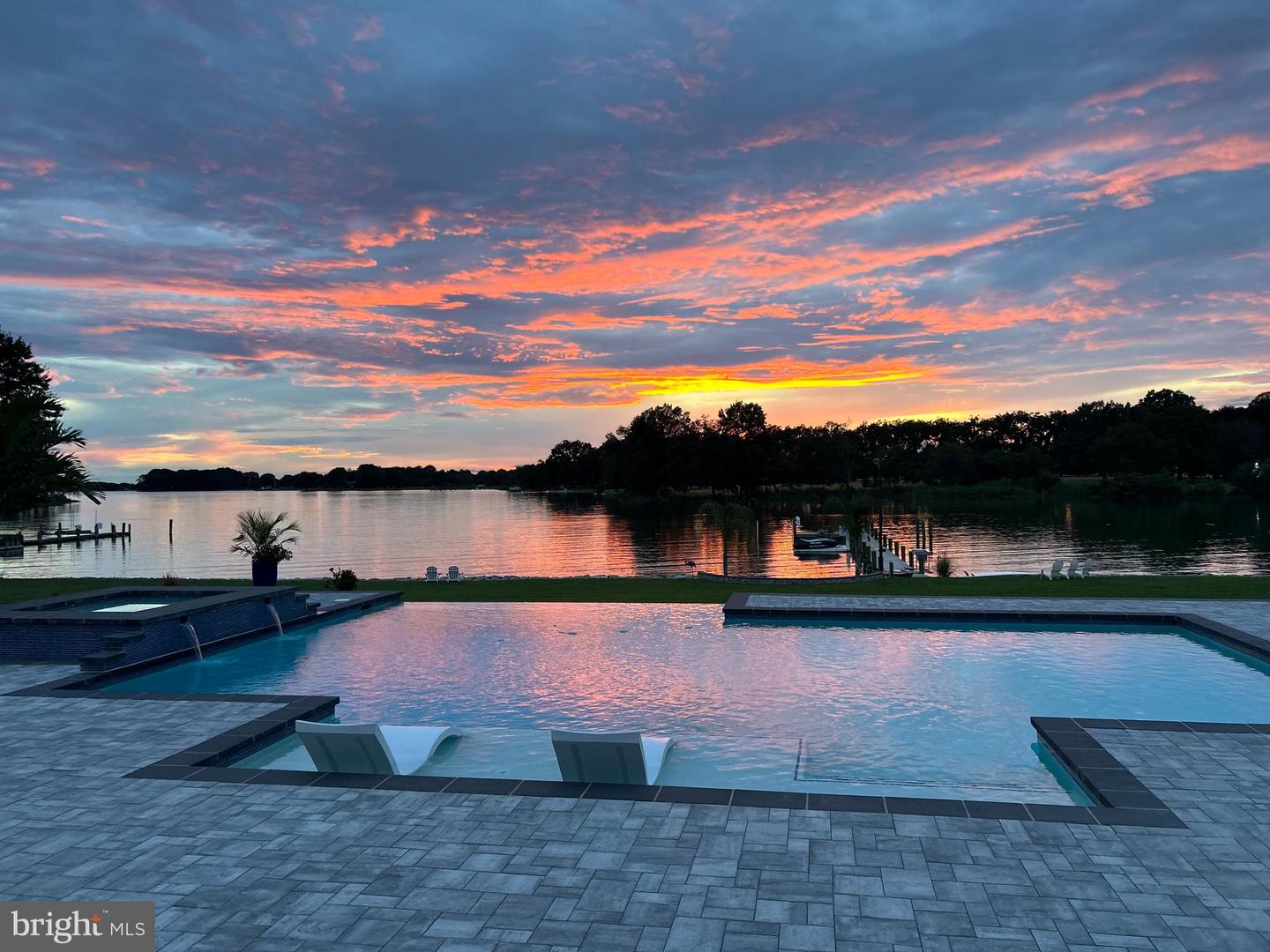 Queenstown, Maryland, 21658, United States, 5 Bedrooms Bedrooms, ,5 BathroomsBathrooms,Residential,For Sale,1907636