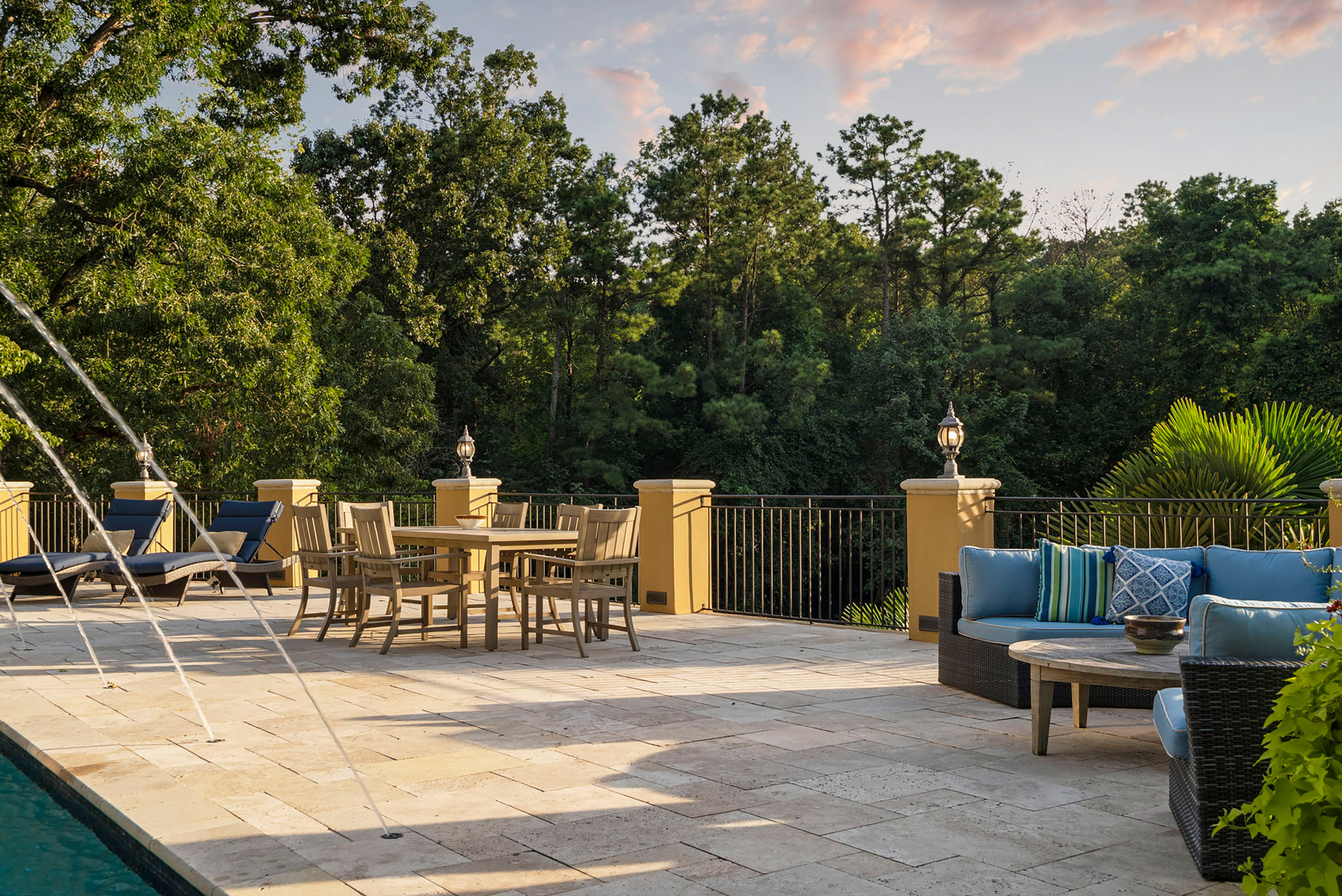  Remarkable Spanish-style Estate on 3.8+/- Private Acres - 物件實景