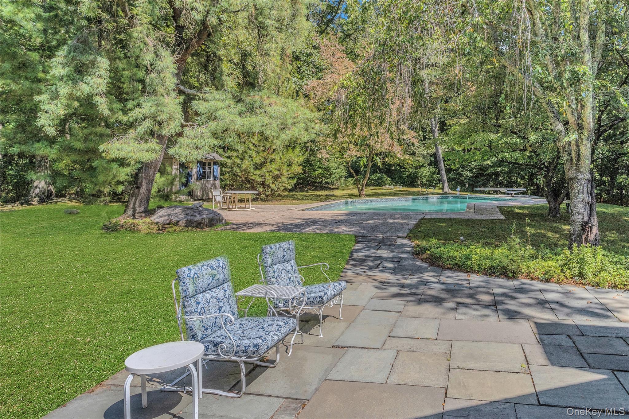 Greenwich, Connecticut, 06831, United States, 3 Bedrooms Bedrooms, ,3 BathroomsBathrooms,Residential,For Sale,1941925