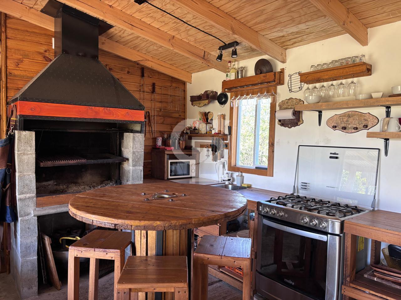 Puerto Varas, Chile, 3 Bedrooms Bedrooms, ,2 BathroomsBathrooms,Residential,For Sale,1989523