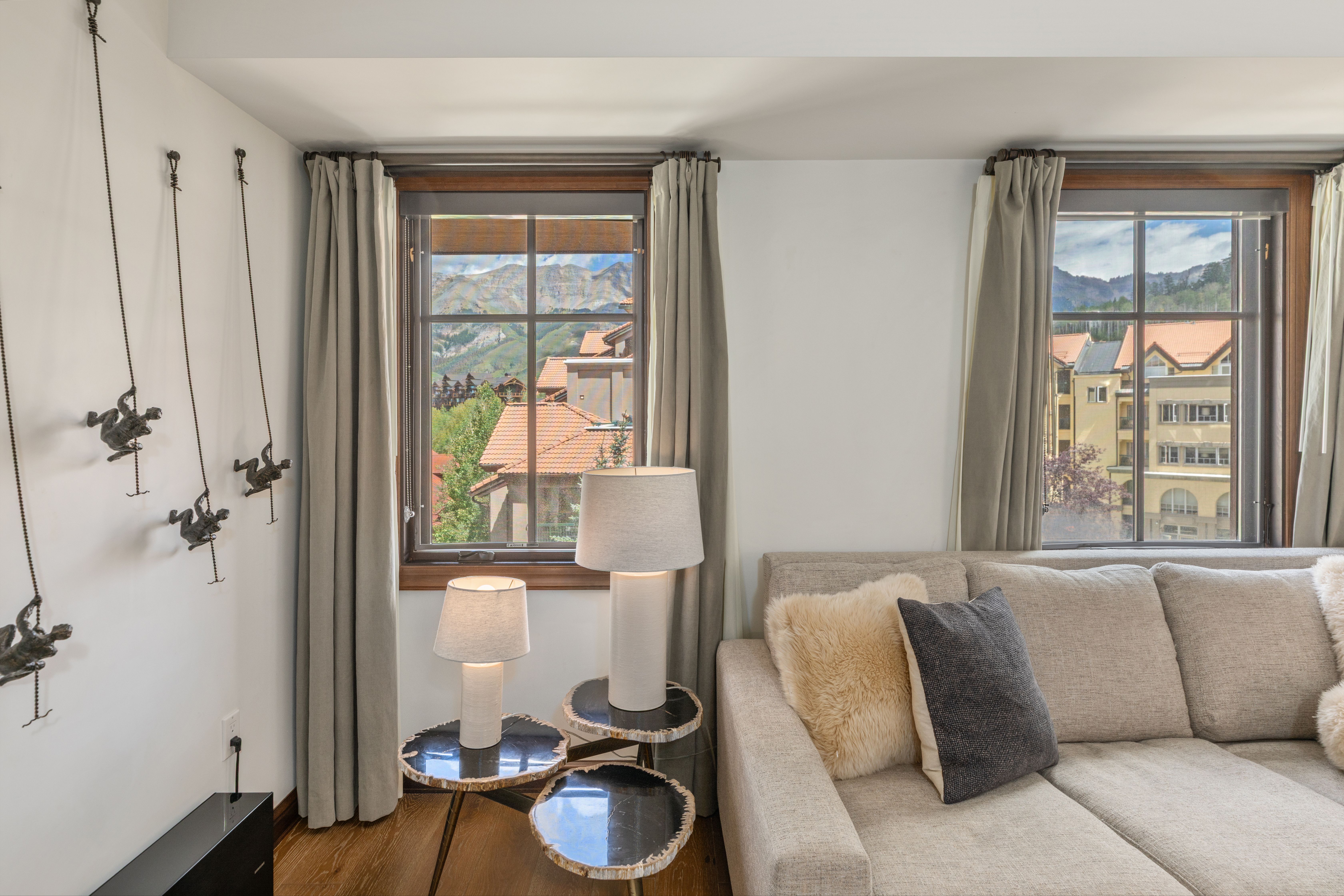  New Remodeled 2 Bedroom Condo in The Madeline - 物件實景