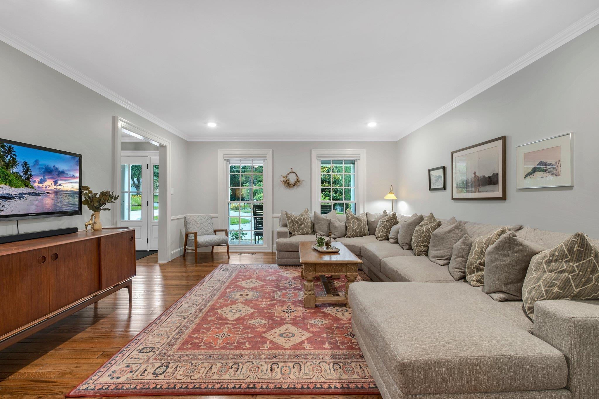 Tallahassee, Florida, 32308, United States, 4 Bedrooms Bedrooms, ,3 BathroomsBathrooms,Residential,For Sale,1837080