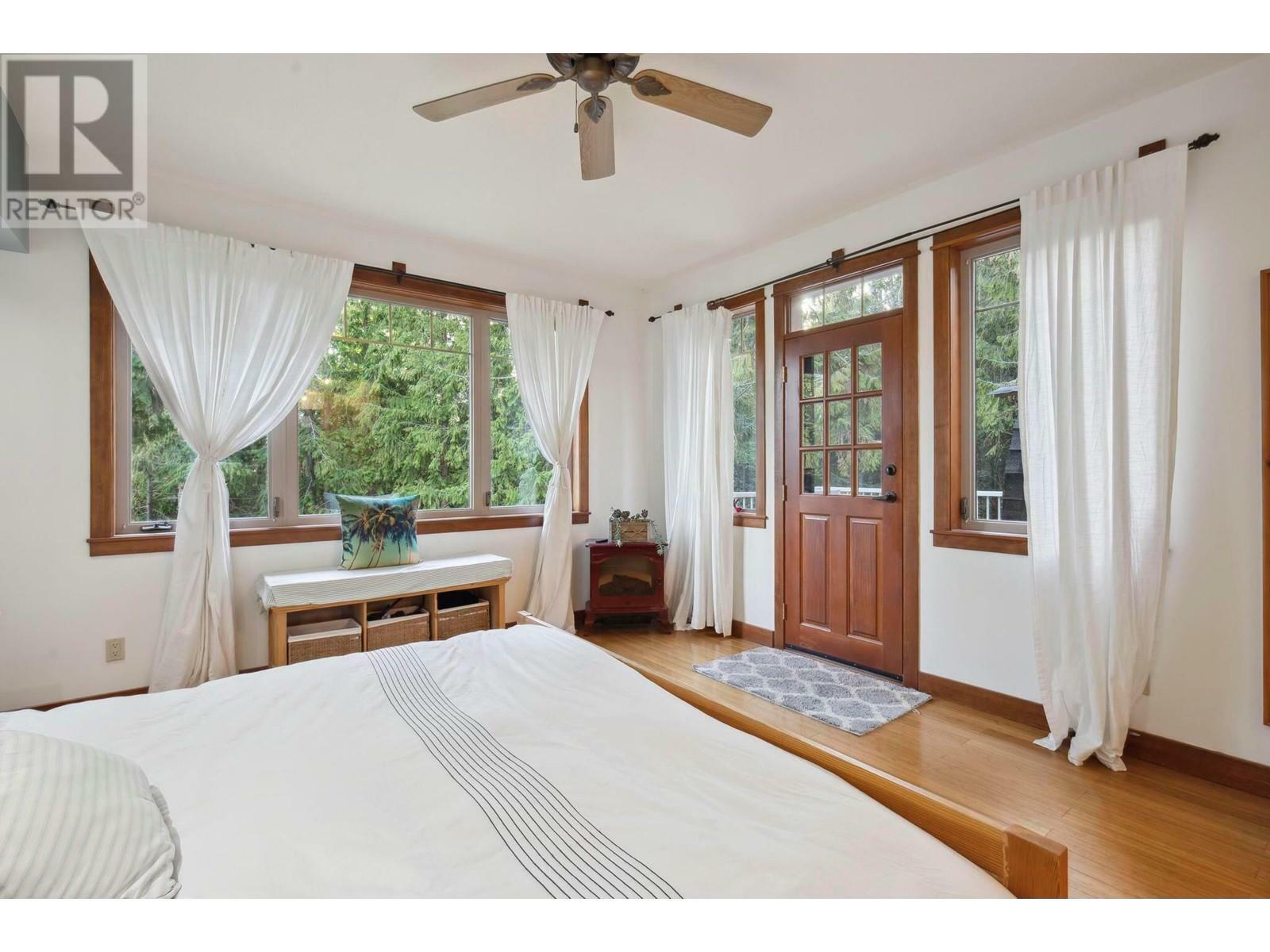 VERNON, British Columbia, V1B 3M9, CA, 4 Bedrooms Bedrooms, ,3 BathroomsBathrooms,Residential,For Sale,1836921