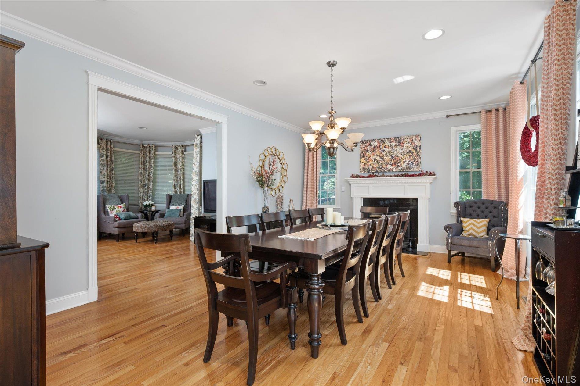  15 Church Street, Roslyn, NY, 11576 - 物件實景