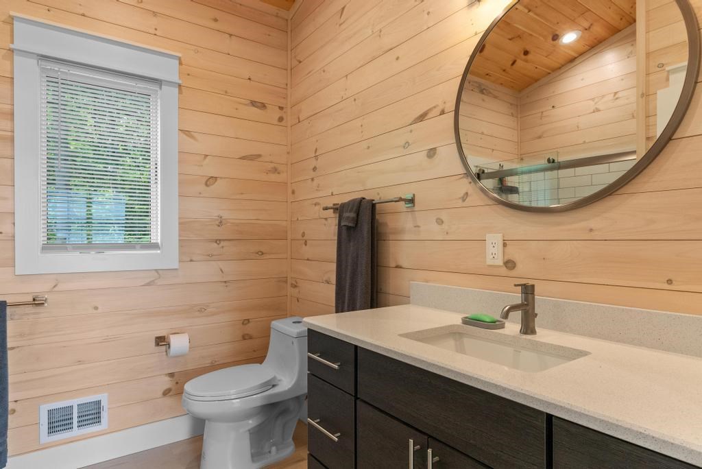 Cheboygan, Michigan, 49721, United States, 2 Bedrooms Bedrooms, ,1 BathroomBathrooms,Residential,For Sale,1856011