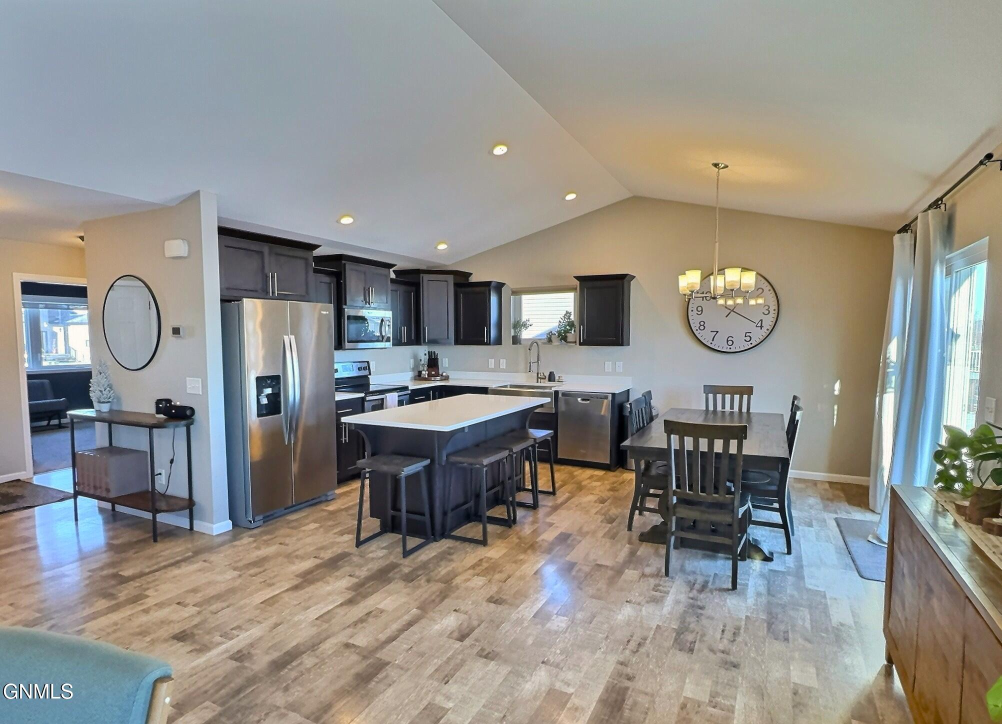 Mandan, North Dakota, 58554, United States, 4 Bedrooms Bedrooms, ,2 BathroomsBathrooms,Residential,For Sale,2006369