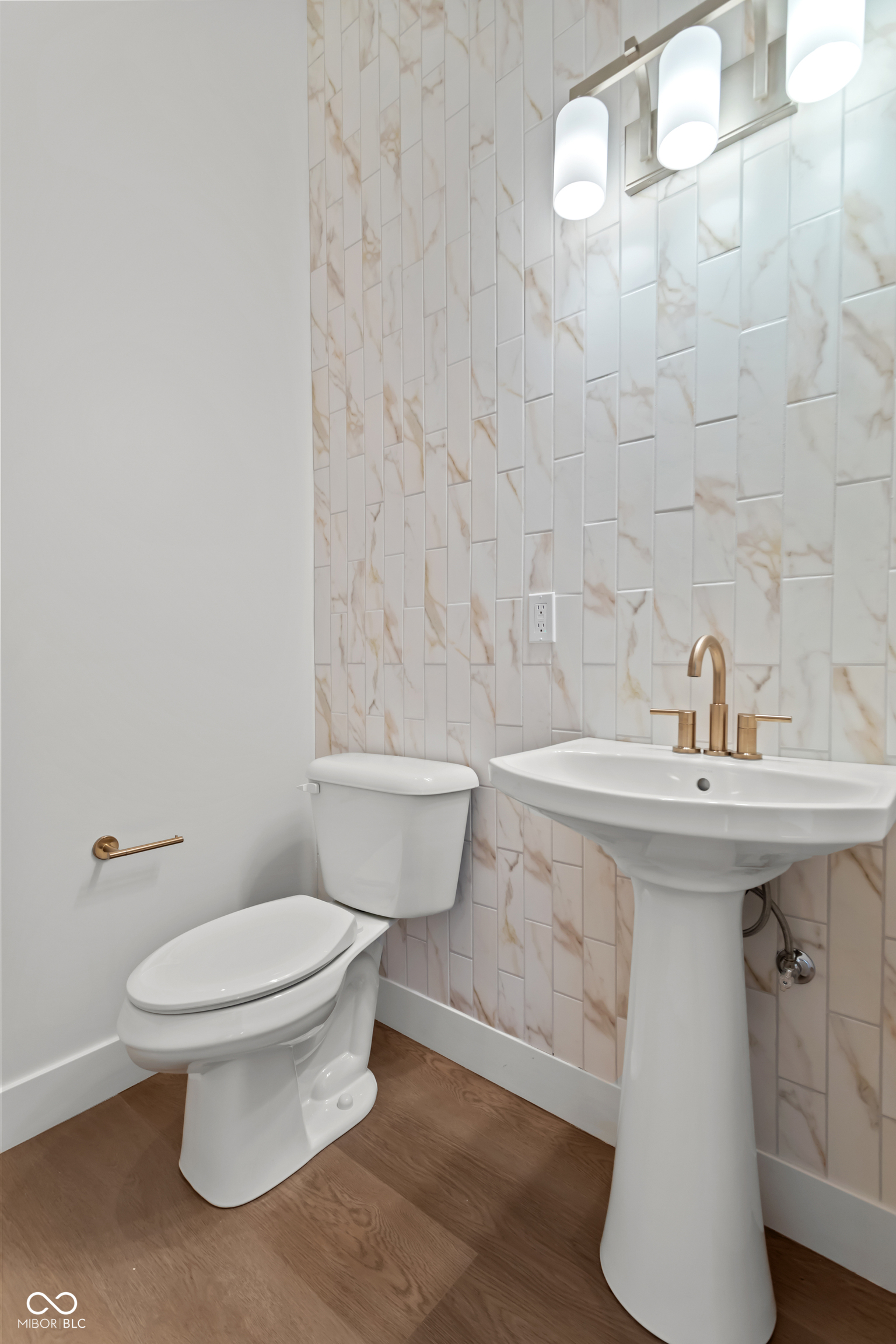 1155 S Rangeline Road, 504, Carmel, Indiana, 46032, United States, 2 Bedrooms Bedrooms, ,3 BathroomsBathrooms,Residential,For Sale,1155 S Rangeline Road , 504,1494561