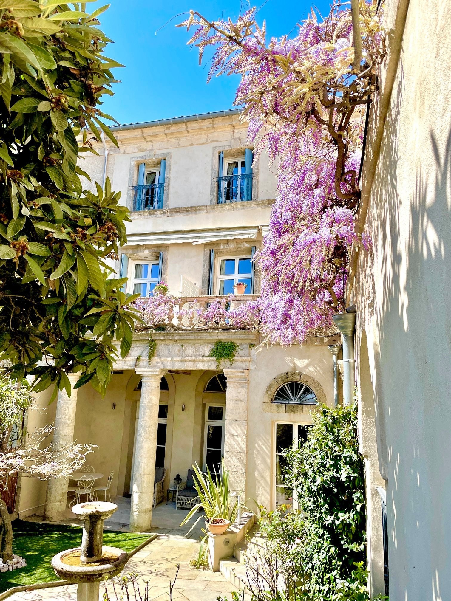  Elegant 18th-Century Maison de Maître  Thriving Boutique Hospitality Estate in… - 物件實景