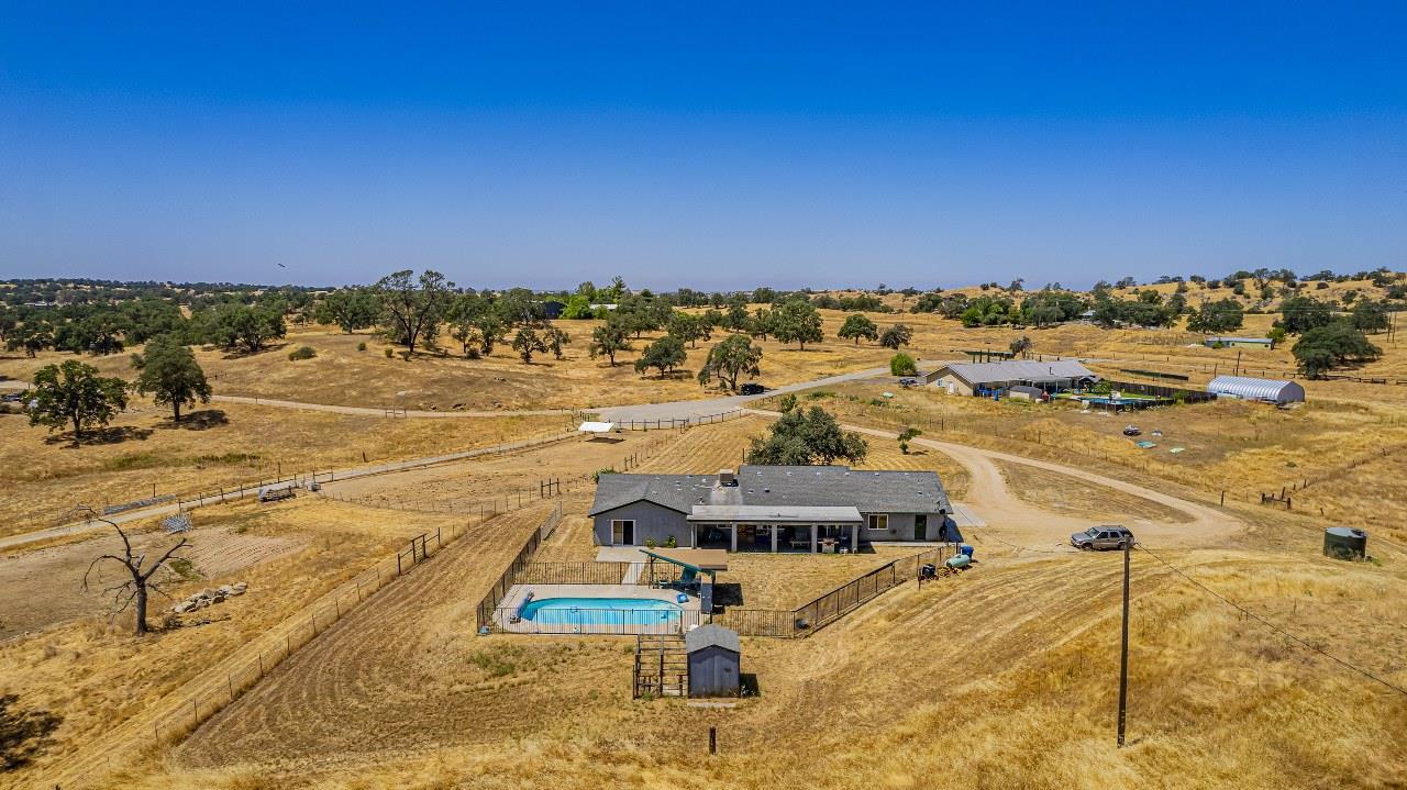 Raymond, California, 93653, United States, 4 Bedrooms Bedrooms, ,3 BathroomsBathrooms,Residential,For Sale,1976081