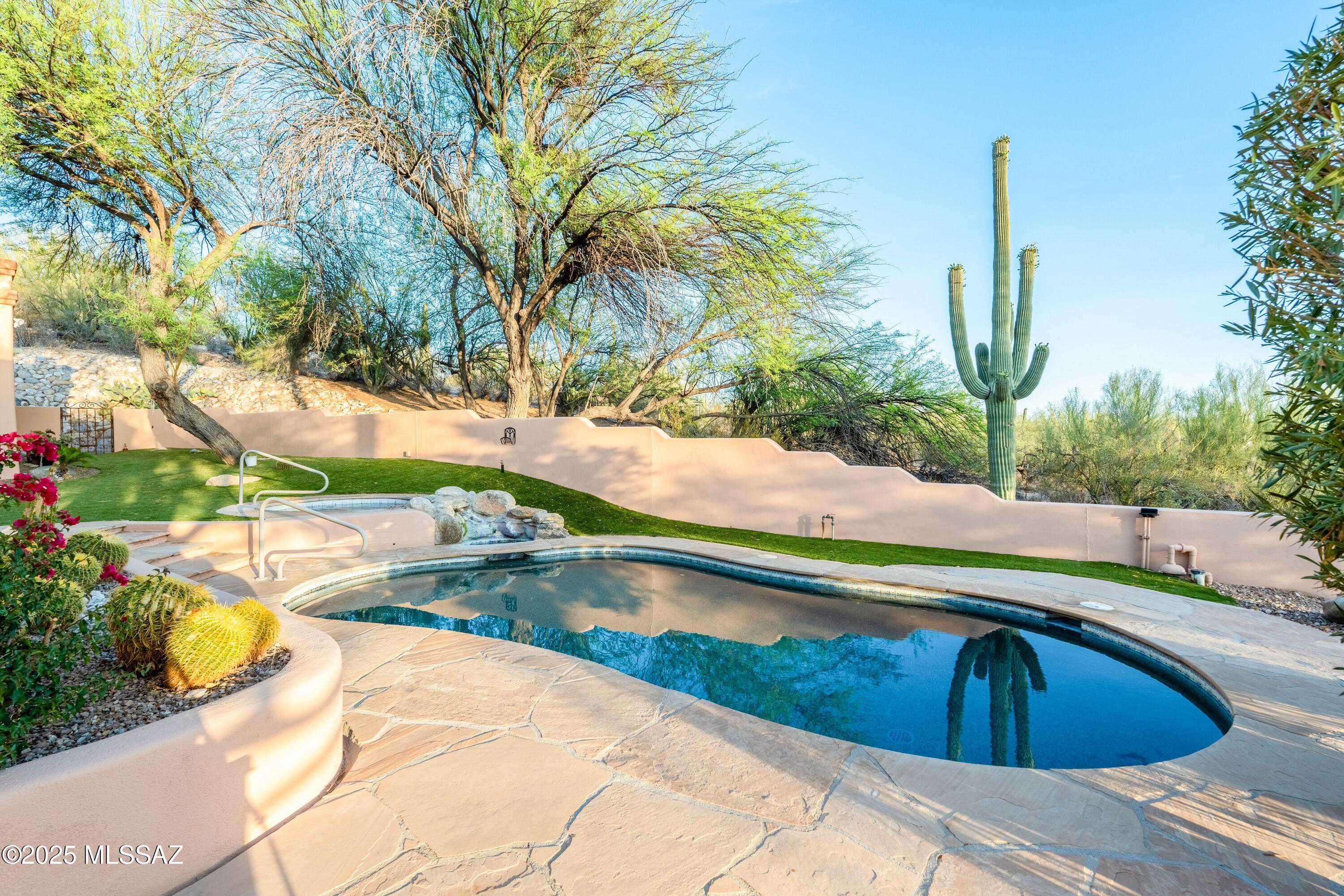 Tucson, Arizona, 85718, United States, 4 Bedrooms Bedrooms, ,4 BathroomsBathrooms,Residential,For Sale,1837380