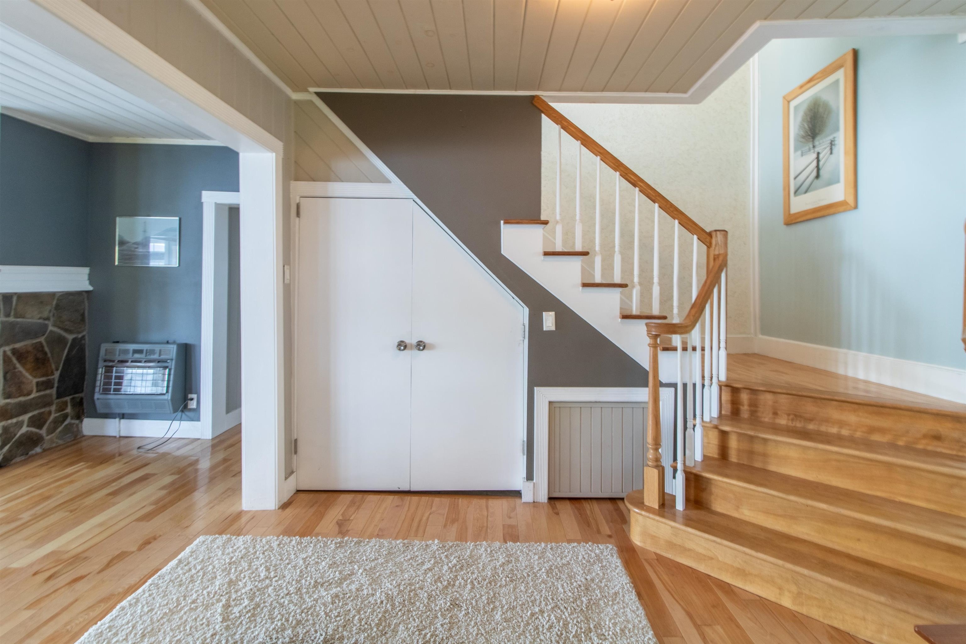 Barton, Vermont, 05822, United States, 2 Bedrooms Bedrooms, ,Residential,For Sale,1766049