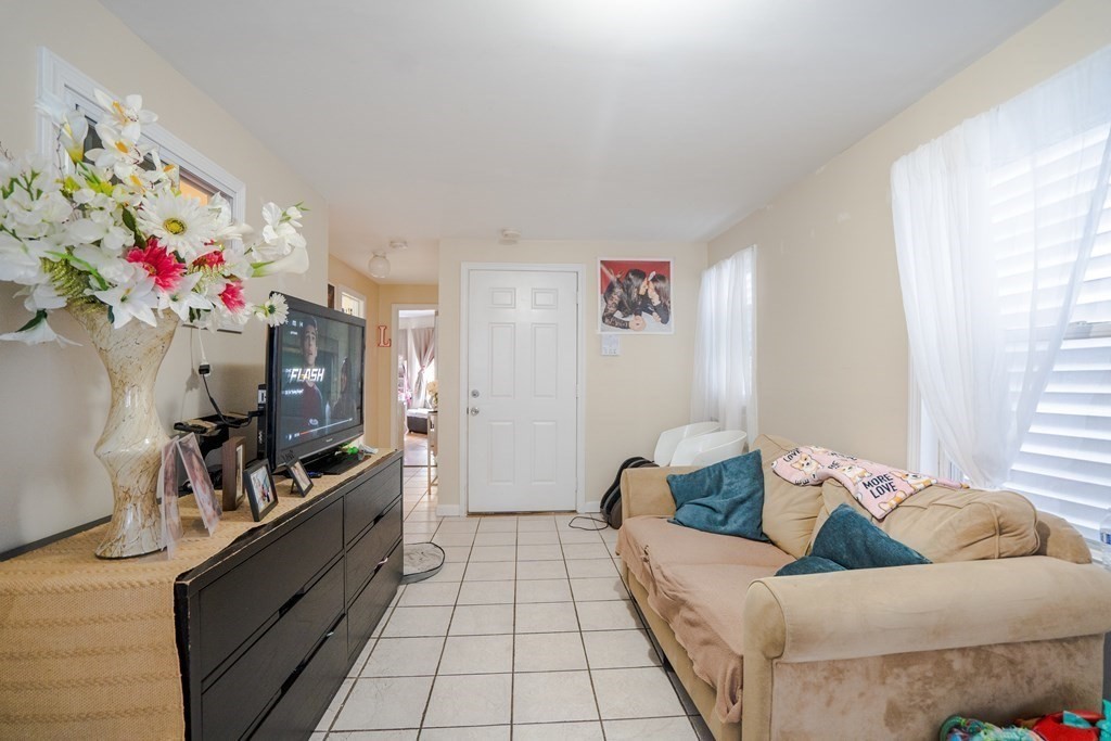 279 Chelsea St Street, Boston, Massachusetts, 02128, United States, 9 Bedrooms Bedrooms, ,3 BathroomsBathrooms,Residential,For Sale,279 Chelsea St Street,1009845