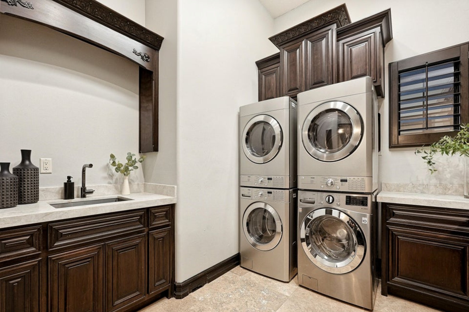  310 N Portland Avenue¦Gilbert, AZ - 物件實景