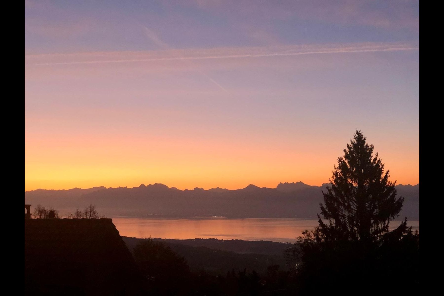  Villa-chalet with view of the lake and the Alps, with building potential - 物件實景