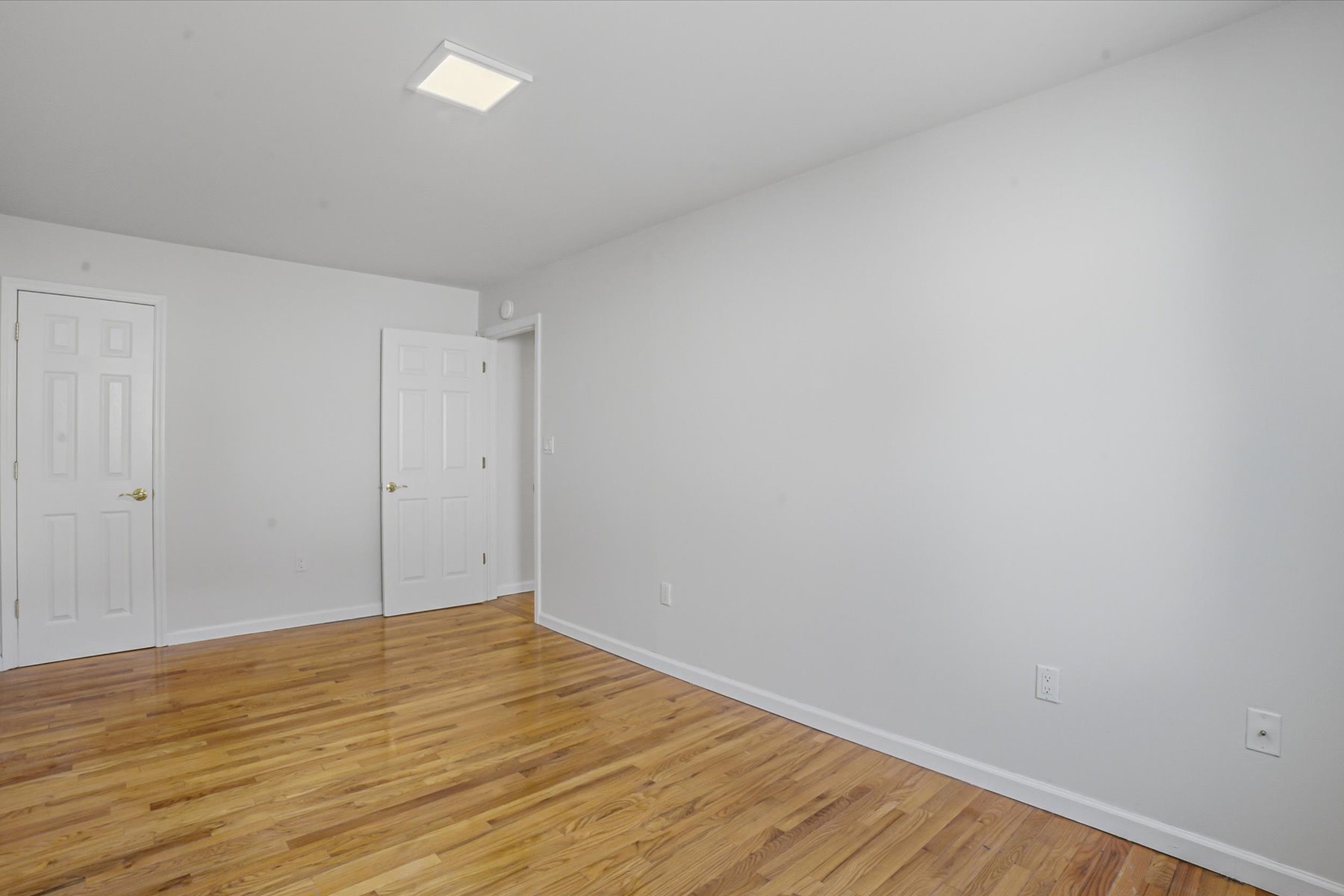  2011 Colonial Avenue, Bronx, NY, 10461 - 物件實景