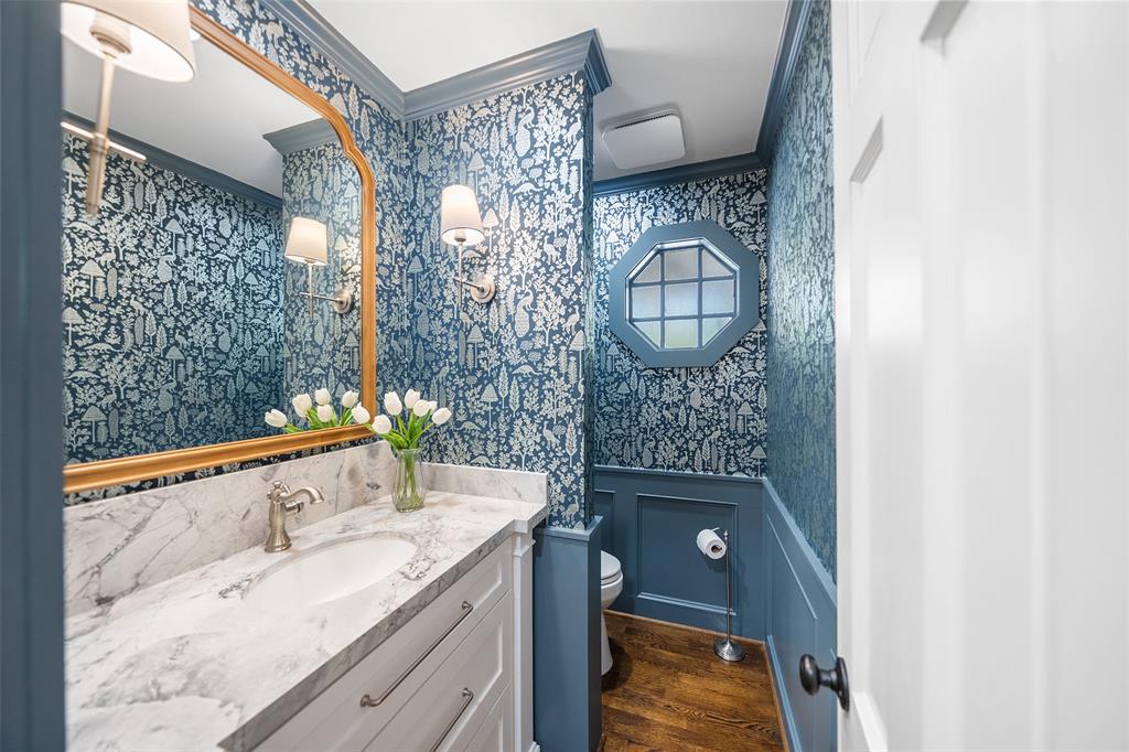 Houston, Texas, 77079, United States, 4 Bedrooms Bedrooms, ,3 BathroomsBathrooms,Residential,For Sale,1856423