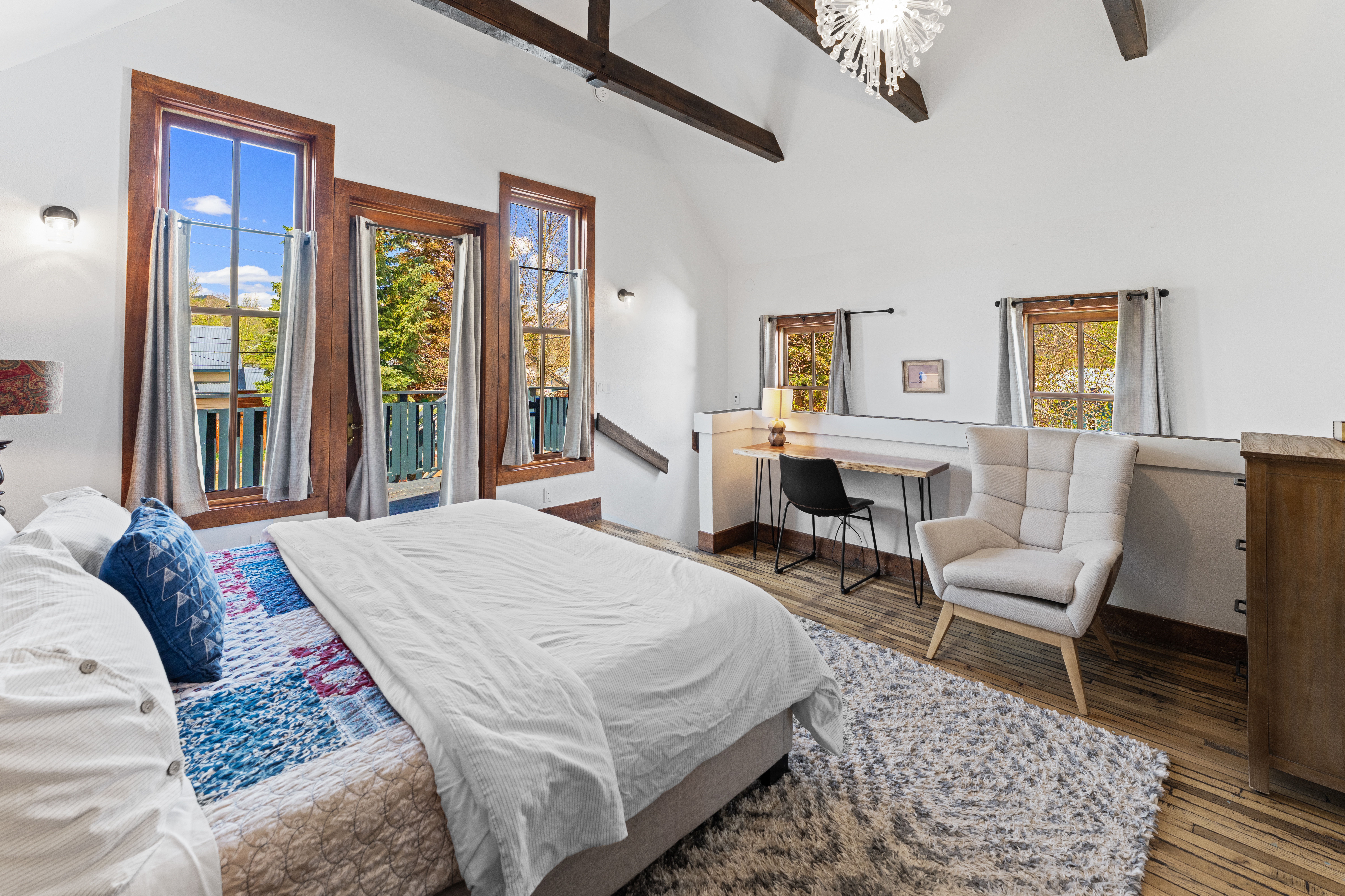  Meticulously Remodeled Historic Home - 物件實景
