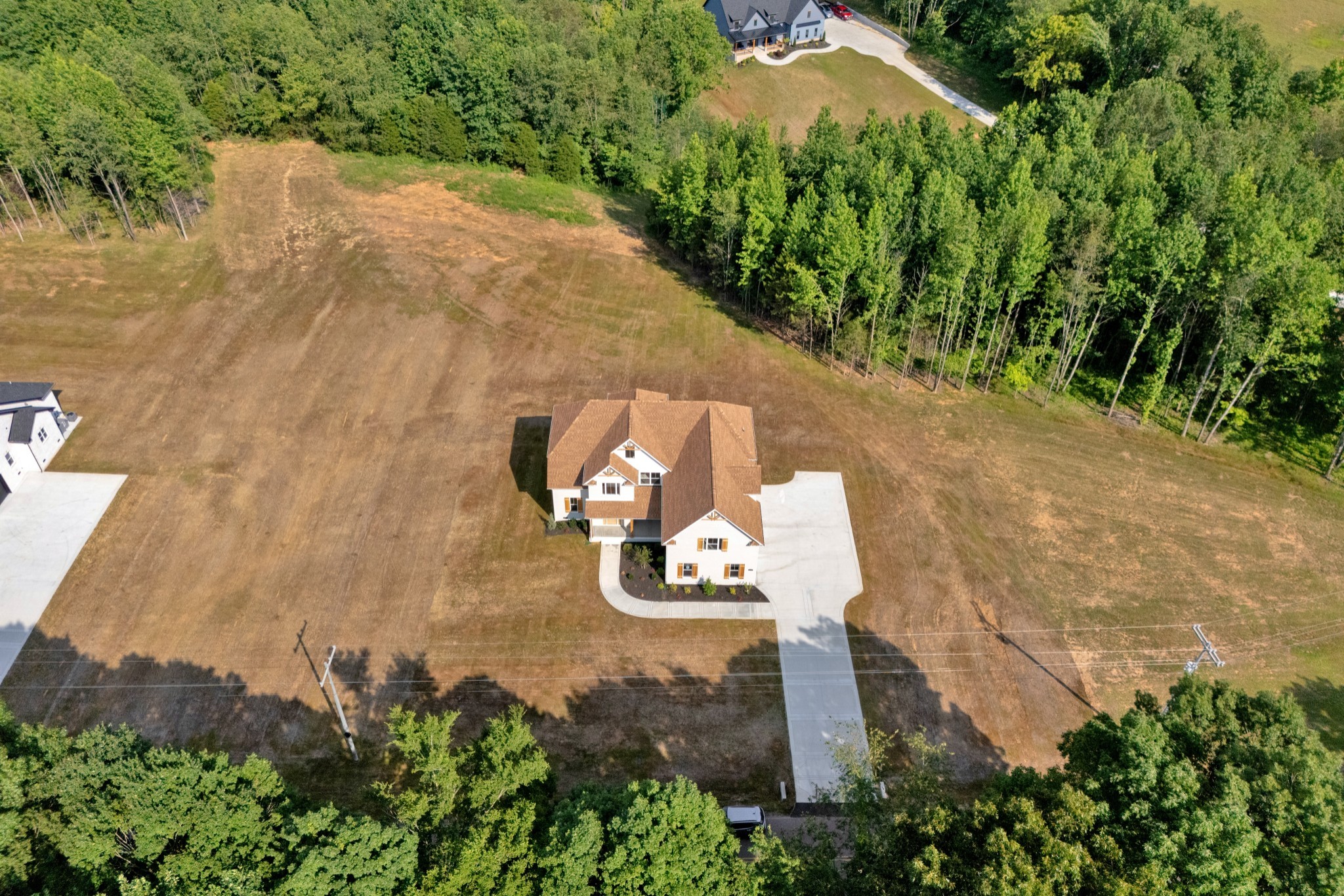 Clarksville, Tennessee, 37043, United States, 4 Bedrooms Bedrooms, ,4 BathroomsBathrooms,Residential,For Sale,1921521