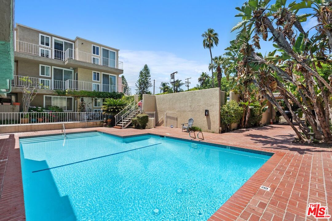 Encino, California, 91436, United States, 2 Bedrooms Bedrooms, ,2 BathroomsBathrooms,Residential,For Sale,1901269
