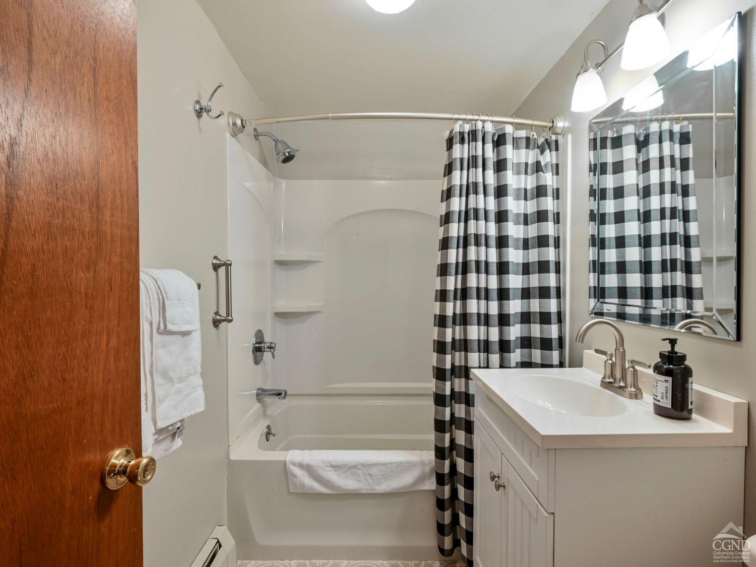 Windham, New York, 12496, United States, 8 Bedrooms Bedrooms, ,4 BathroomsBathrooms,Residential,For Sale,1907354