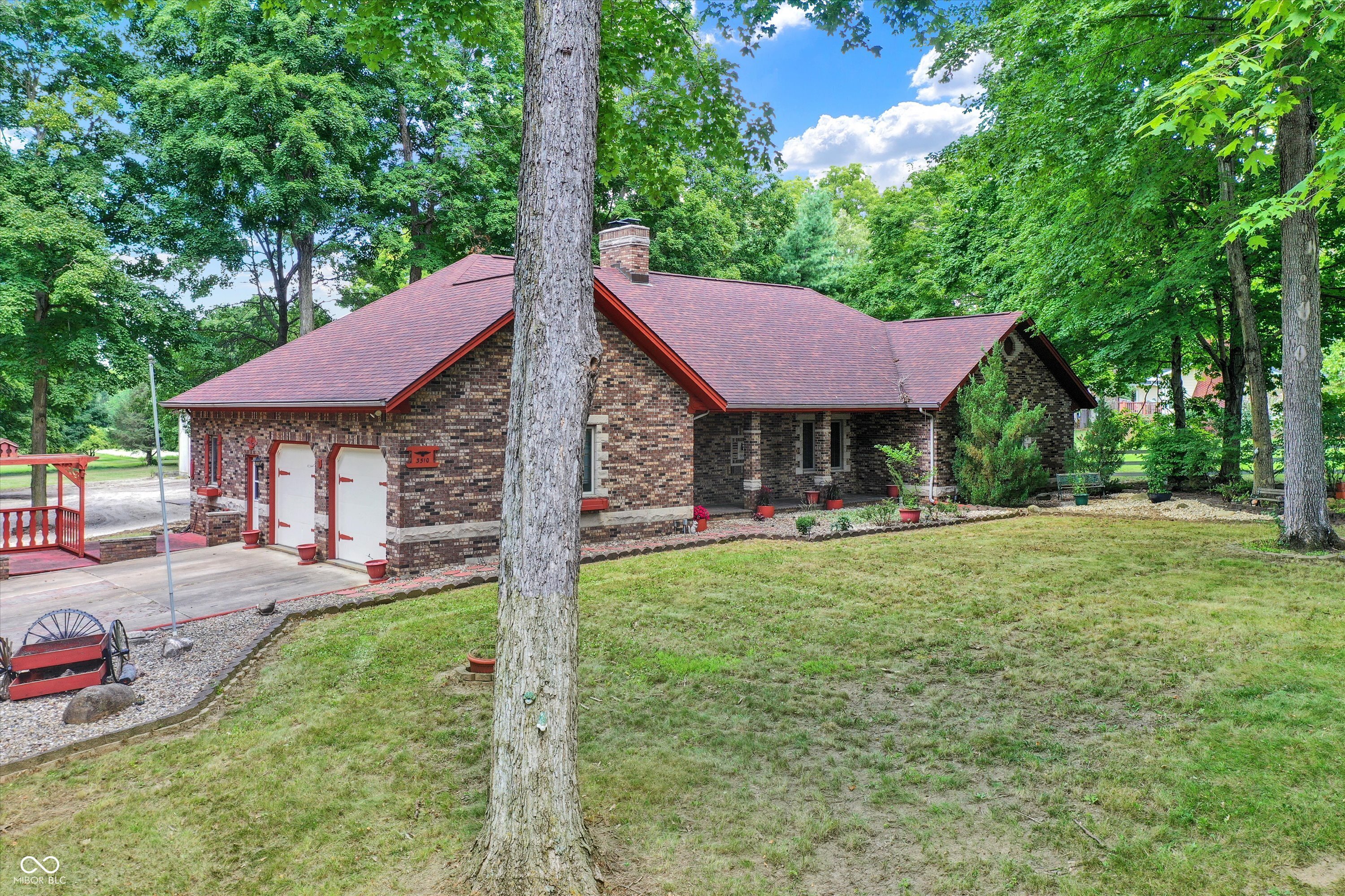Lafayette, Indiana, 47905, United States, 3 Bedrooms Bedrooms, ,4 BathroomsBathrooms,Residential,For Sale,1979408