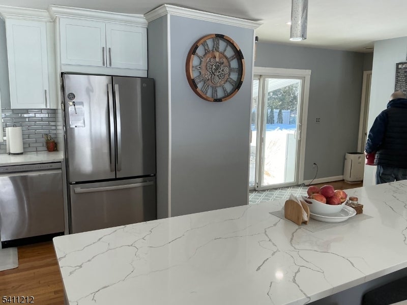 West Milford Twp., New Jersey, 07438, United States, 3 Bedrooms Bedrooms, ,2 BathroomsBathrooms,Residential,For Sale,2040169