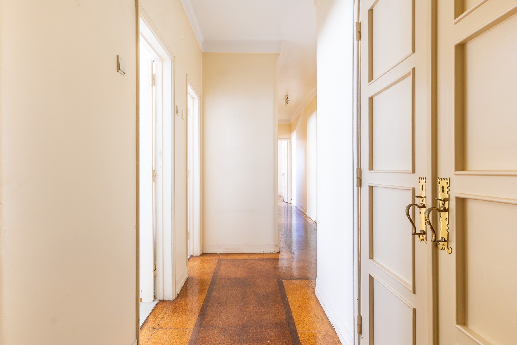  Flat, 5 bedrooms, for Sale - 物件實景