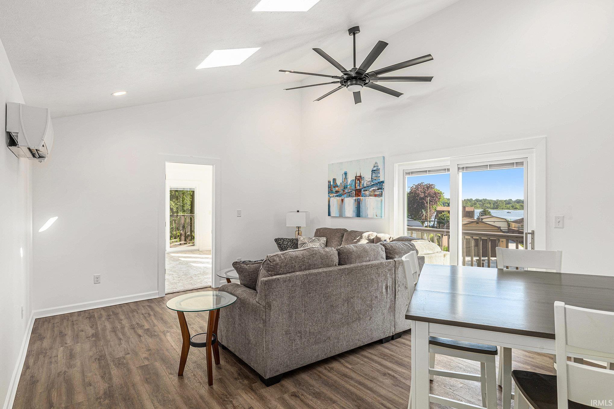 Osceola, Indiana, 46561, United States, 4 Bedrooms Bedrooms, ,3 BathroomsBathrooms,Residential,For Sale,1983997