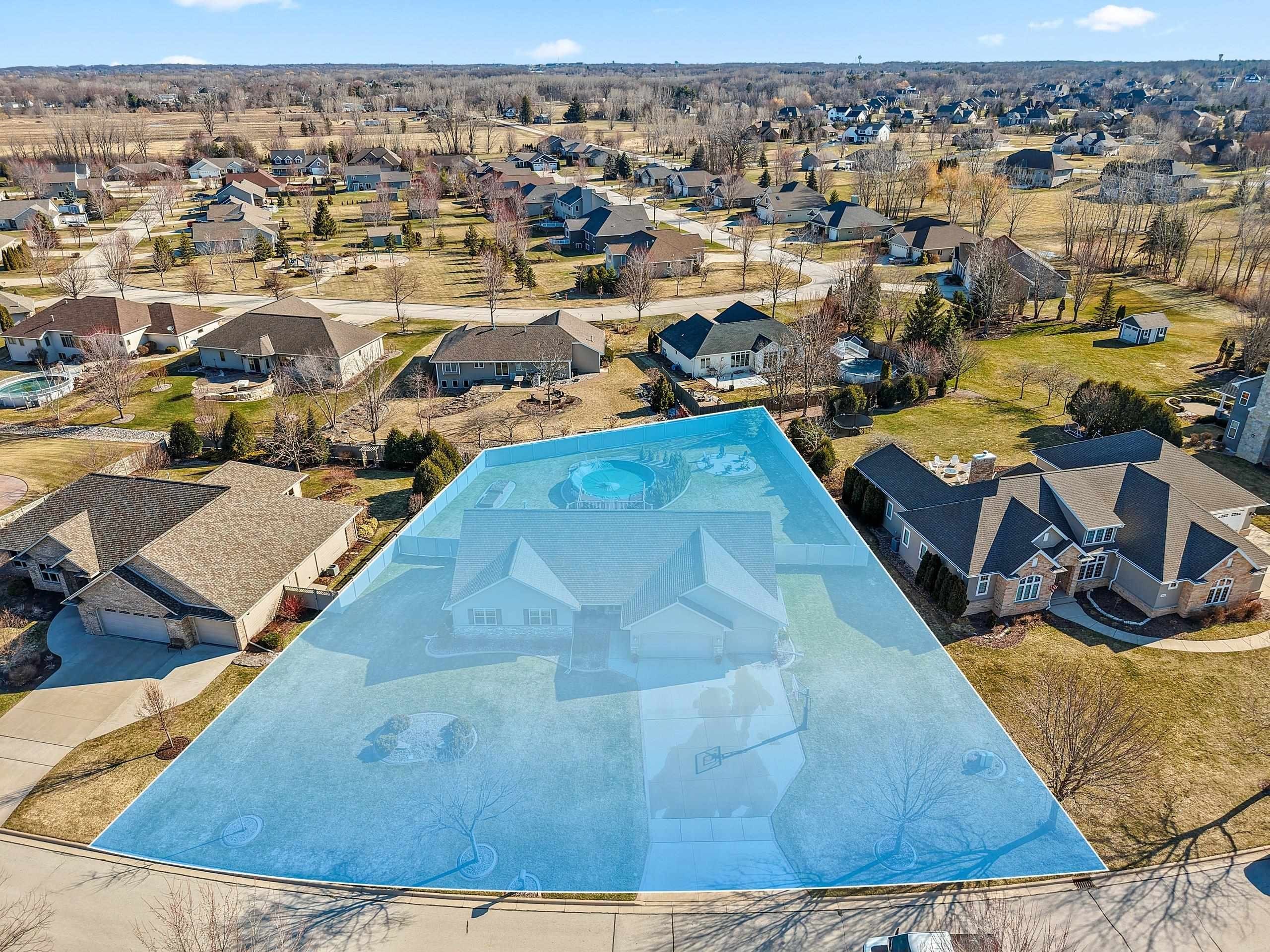 DE PERE, Wisconsin, 54115, United States, 5 Bedrooms Bedrooms, ,4 BathroomsBathrooms,Residential,For Sale,2048678
