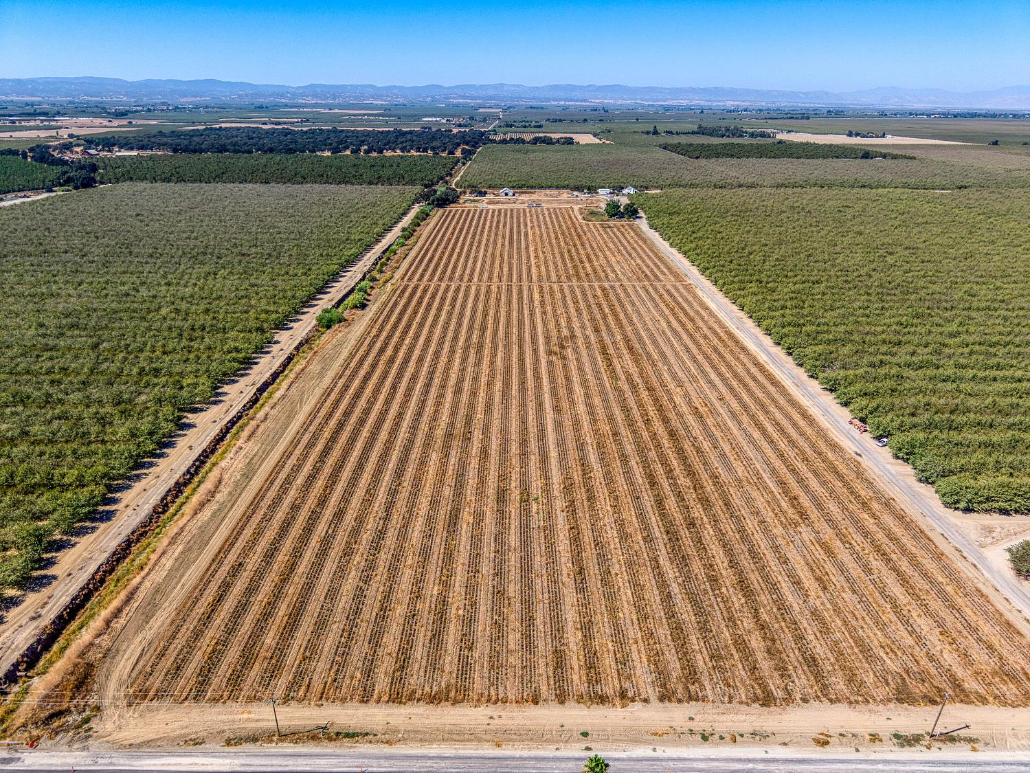 Arbuckle, California, 95912, United States, 4 Bedrooms Bedrooms, ,2 BathroomsBathrooms,Residential,For Sale,1976020