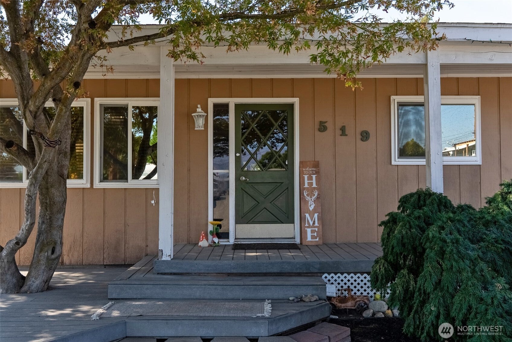 Locust St, Omak, WA 98841 #1