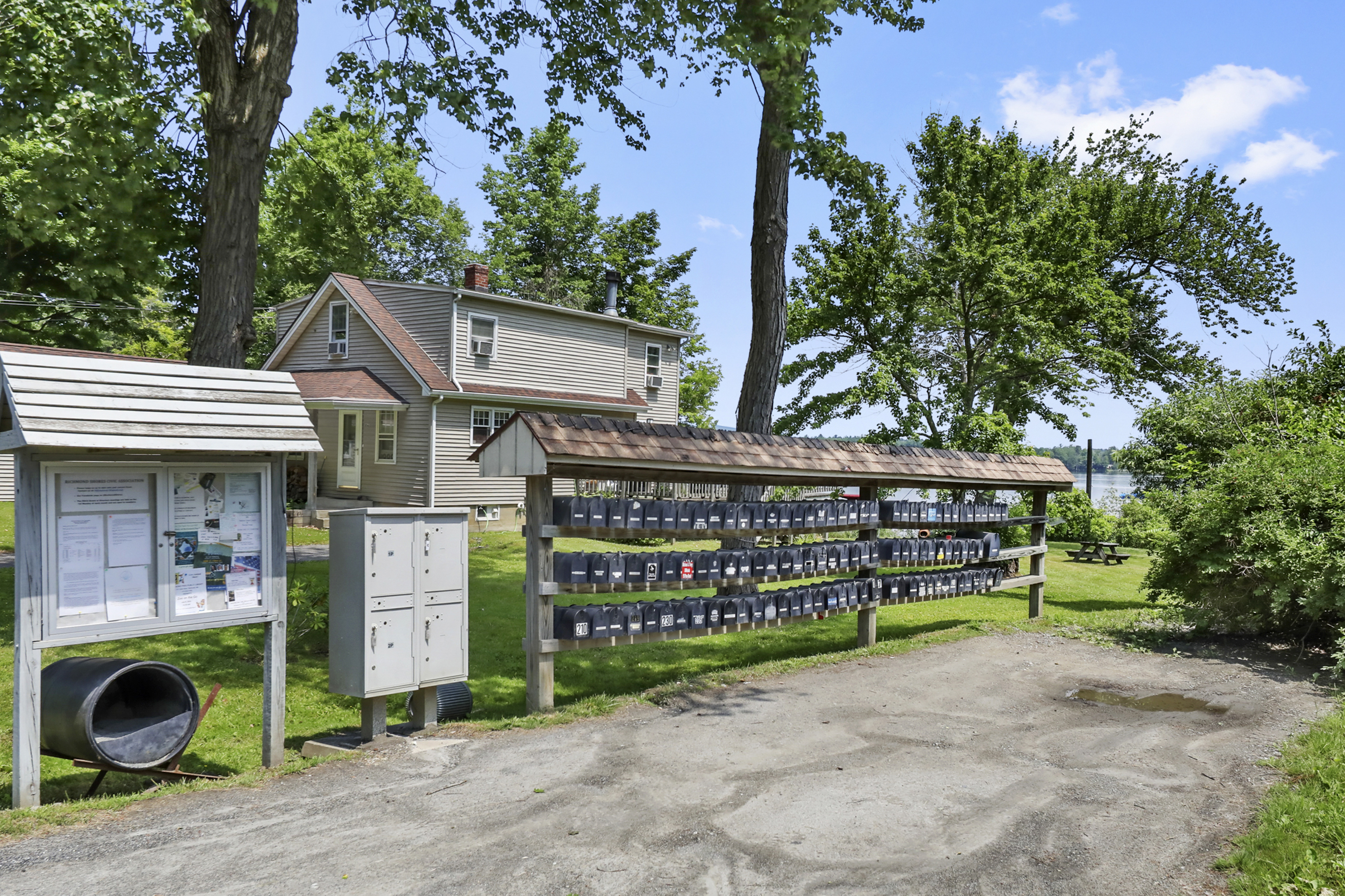  Chic Richmond Pond Bungalow - 物件實景