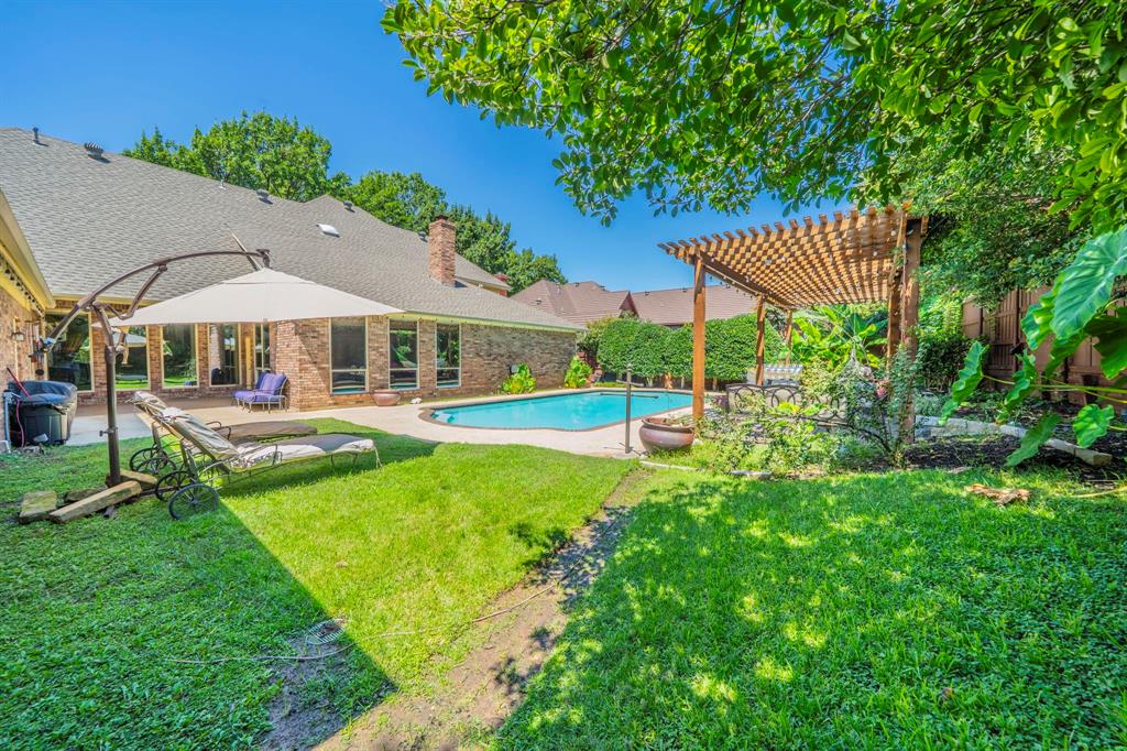 Arlington, Texas, 76013, United States, 4 Bedrooms Bedrooms, ,4 BathroomsBathrooms,Residential,For Sale,1978086