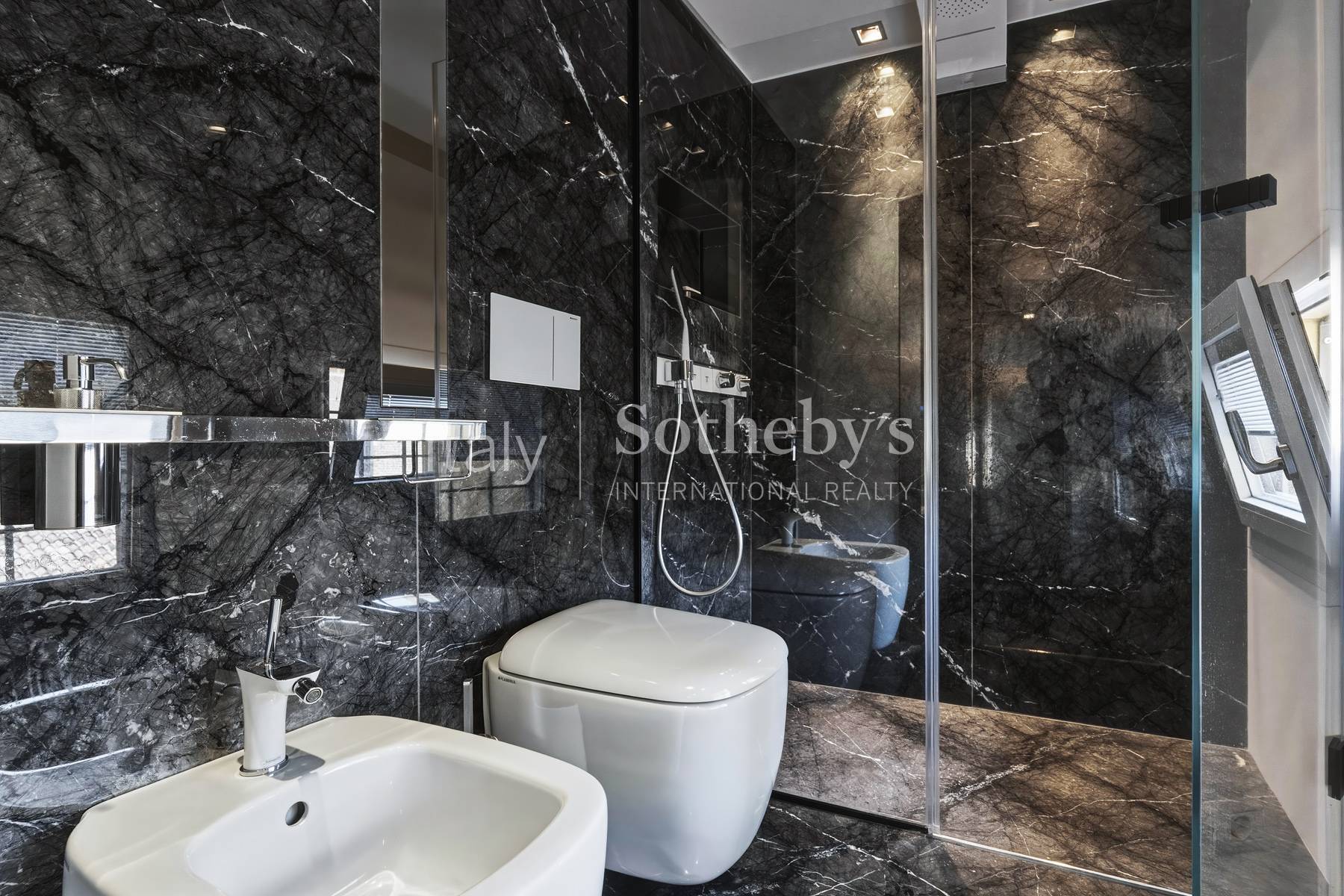  Renovated Apartment in Verona