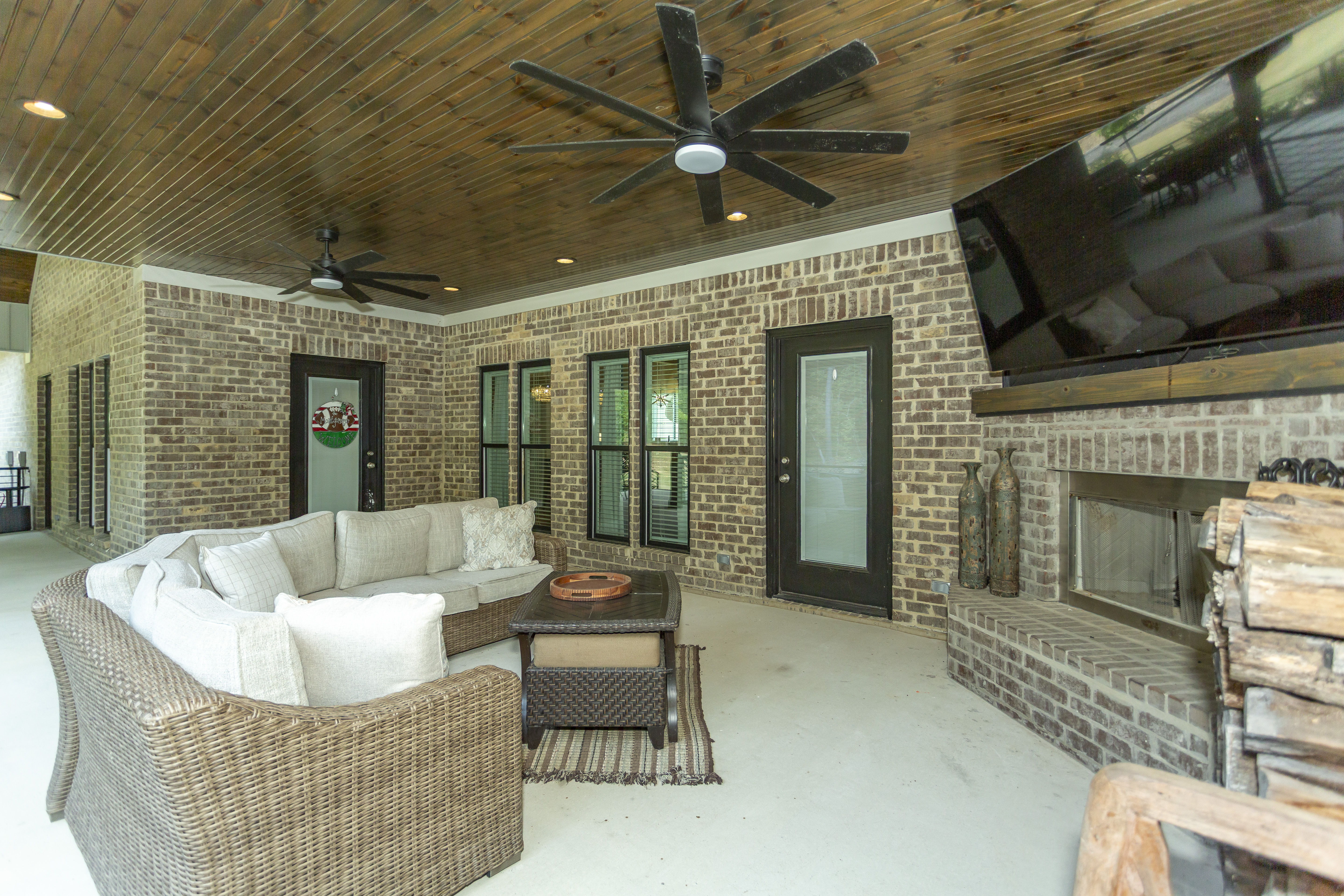 Helena, Alabama, 35080, United States, 5 Bedrooms Bedrooms, ,5 BathroomsBathrooms,Residential,For Sale,1979427