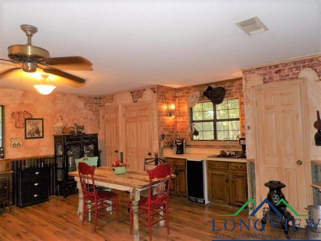 912 CR 3920, Hawkins, Texas, 75765, United States, 4 Bedrooms Bedrooms, ,3 BathroomsBathrooms,Residential,For Sale,912 CR 3920,1629044