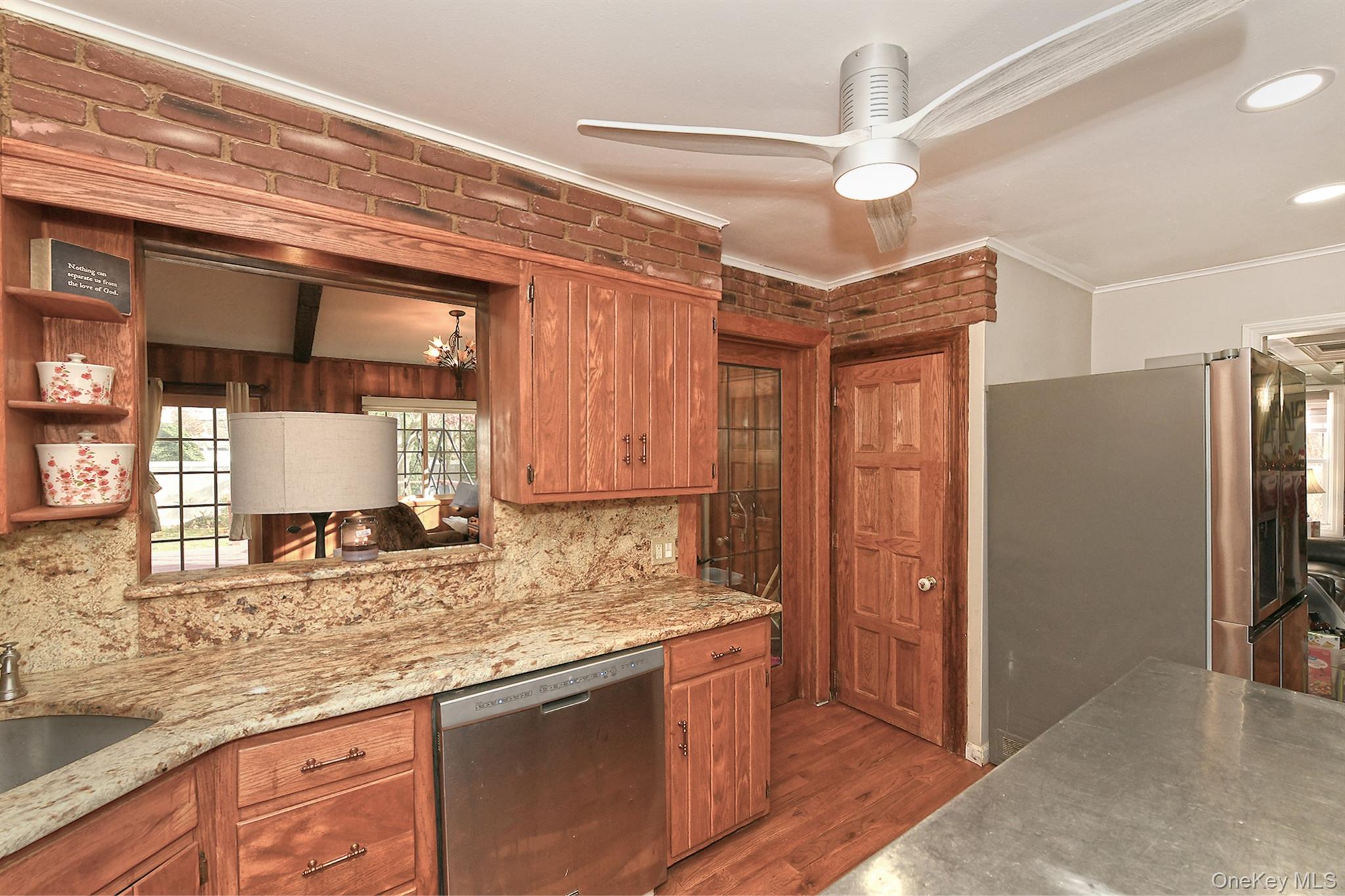 Freeport, New York, 11520, United States, 3 Bedrooms Bedrooms, ,2 BathroomsBathrooms,Residential,For Sale,2003300