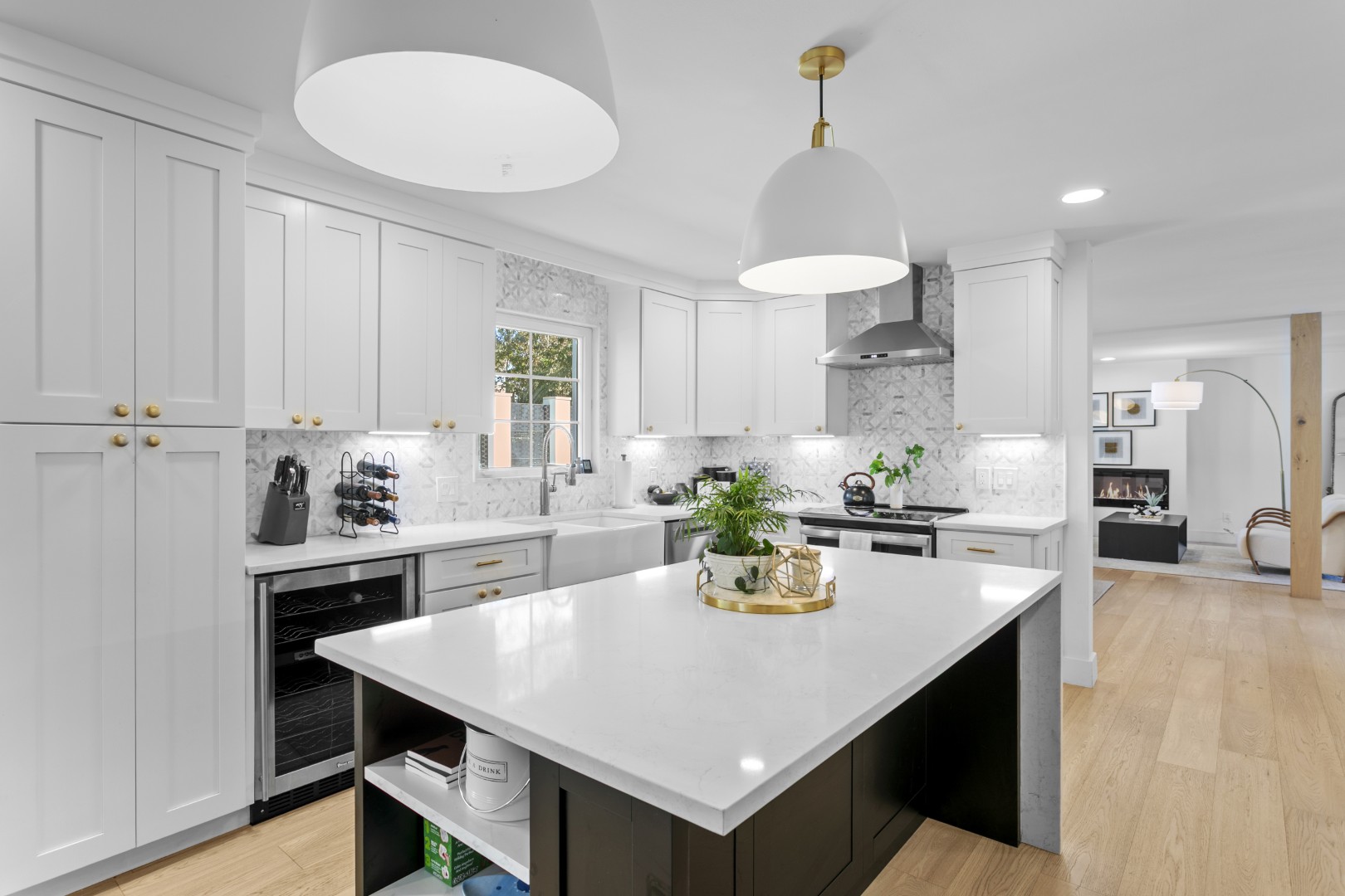 Tampa, Florida, 33629, United States, 4 Bedrooms Bedrooms, ,5 BathroomsBathrooms,Residential,For Sale,2010401